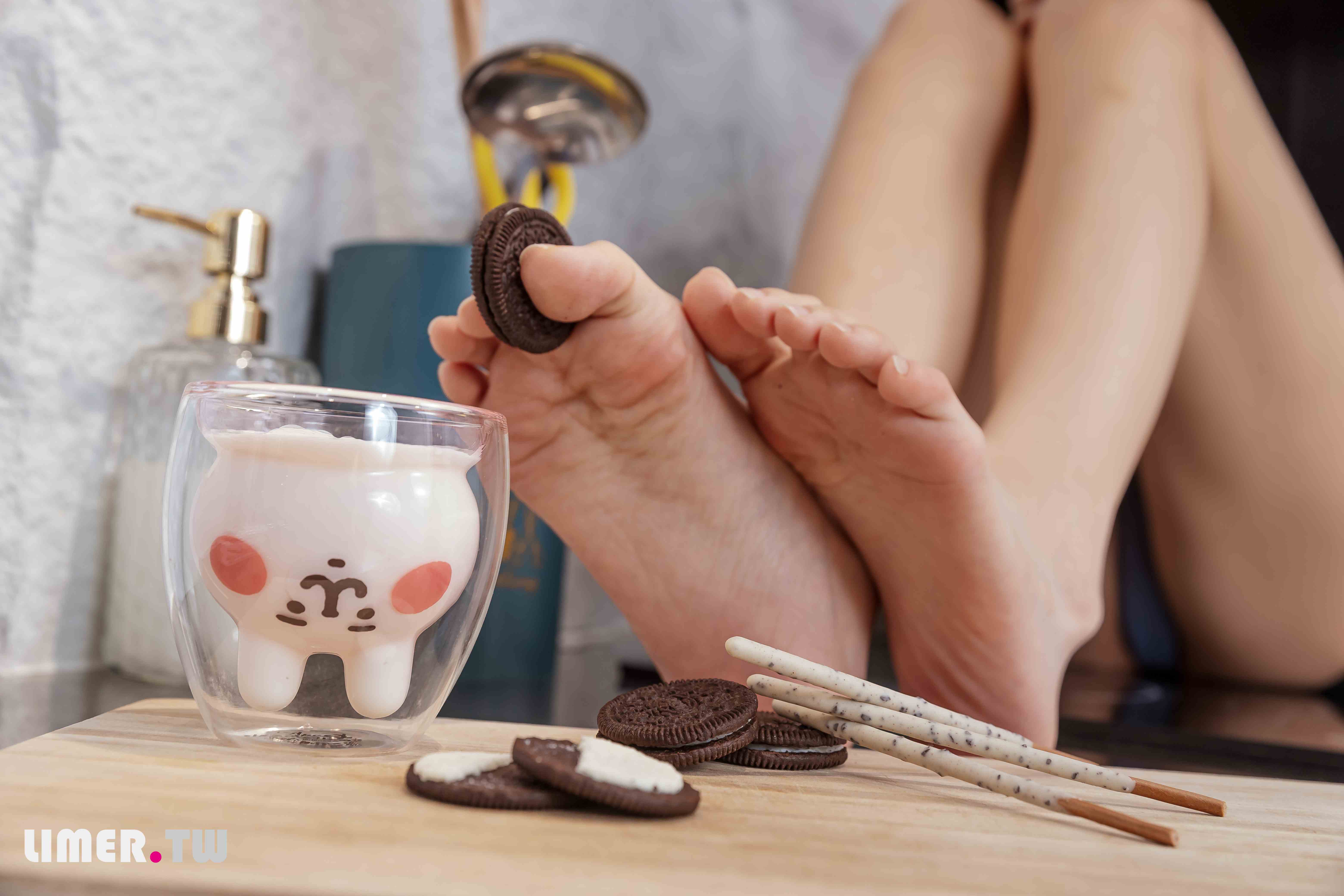 China Beauty Legs and feet 603