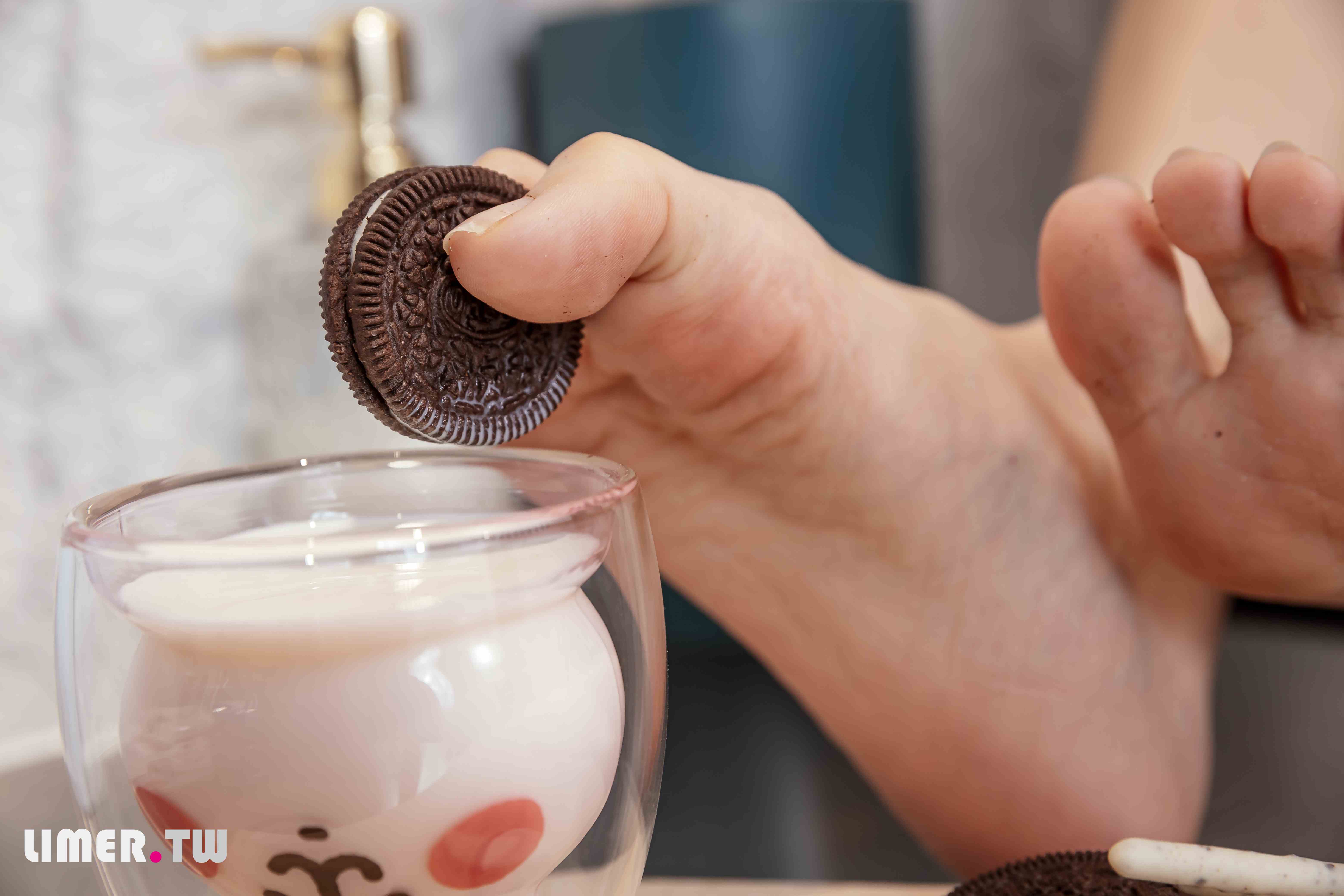 China Beauty Legs and feet 603