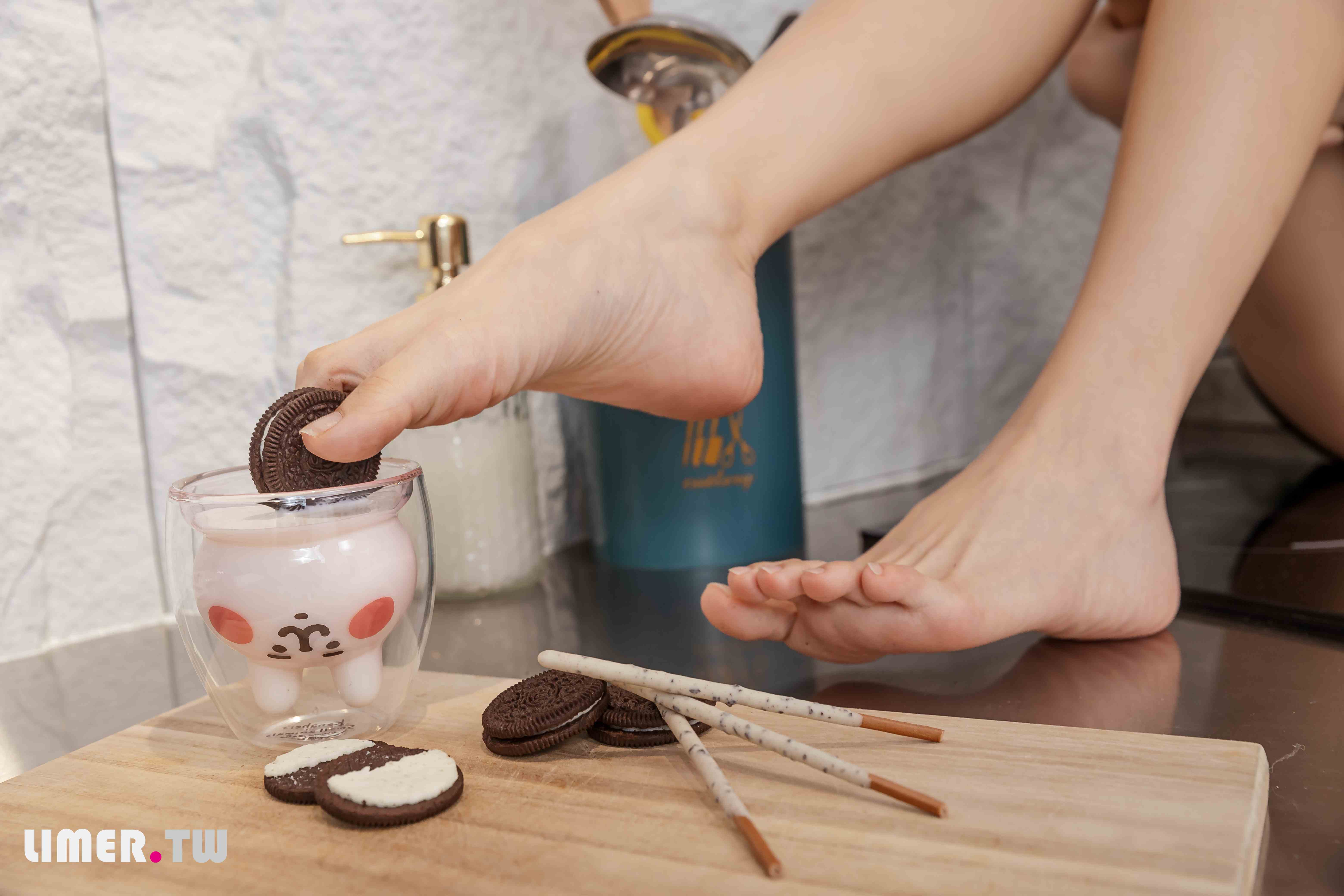 China Beauty Legs and feet 603