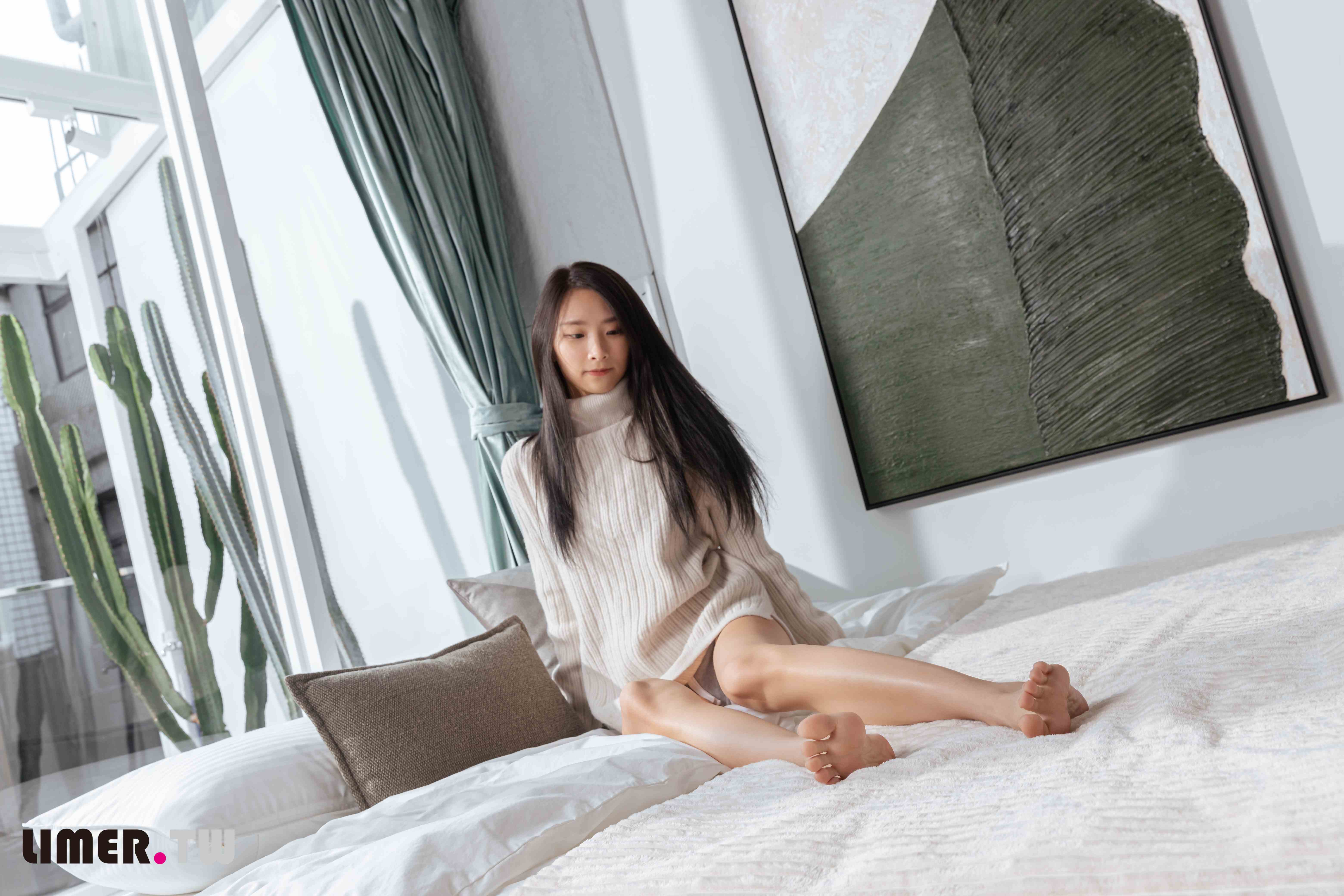 China Beauty Legs and feet 604