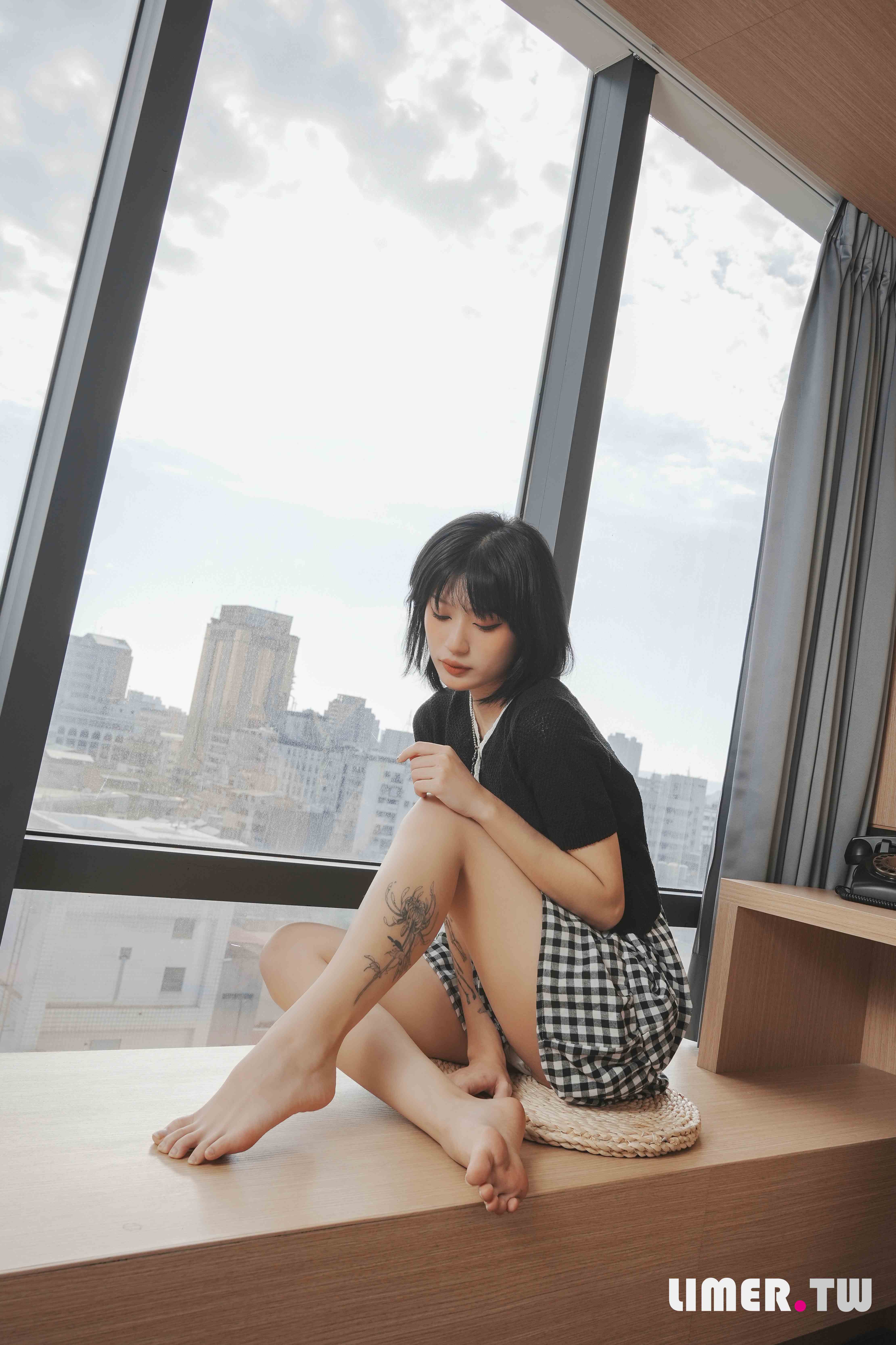 China Beauty Legs and feet 605