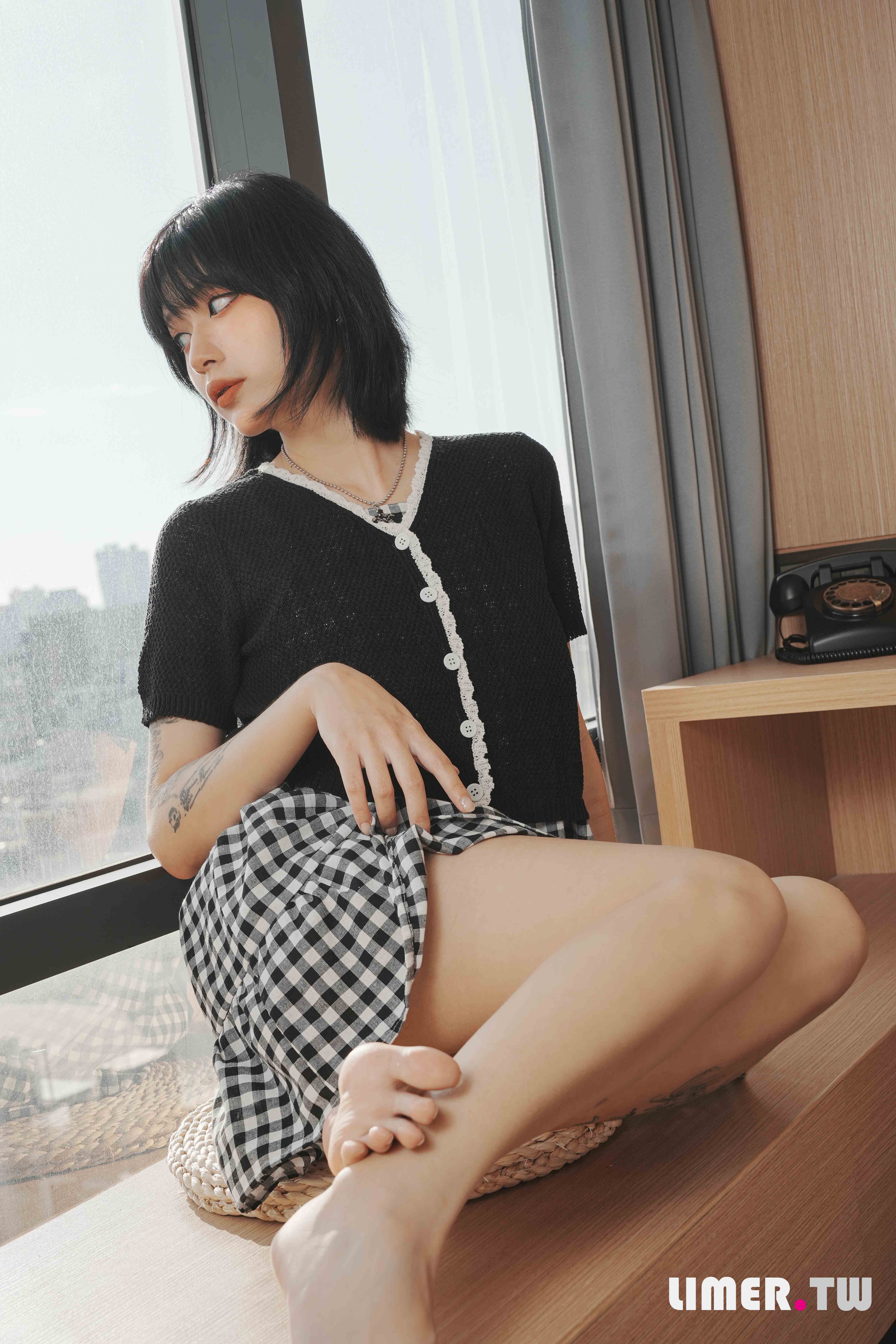 China Beauty Legs and feet 605