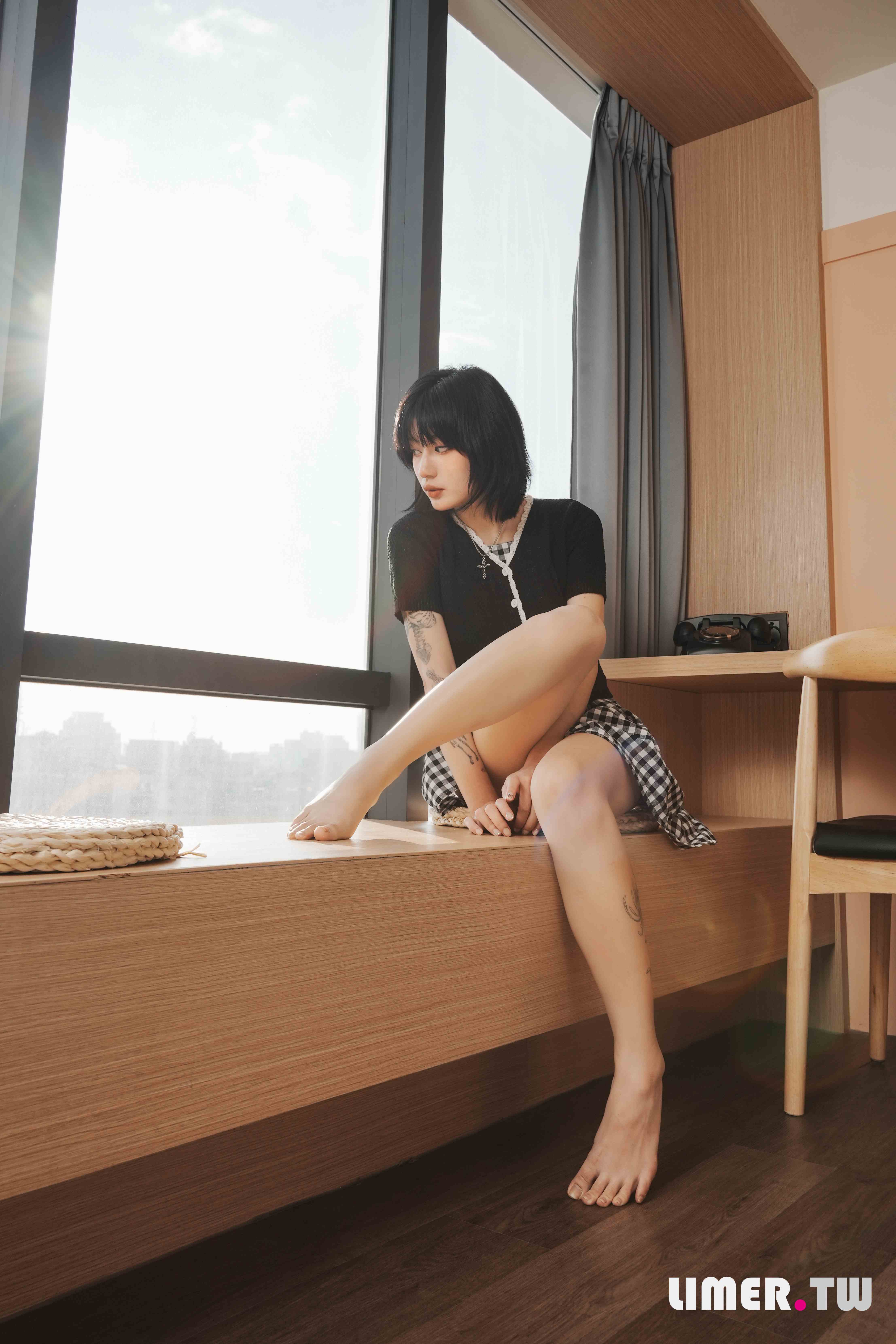 China Beauty Legs and feet 605