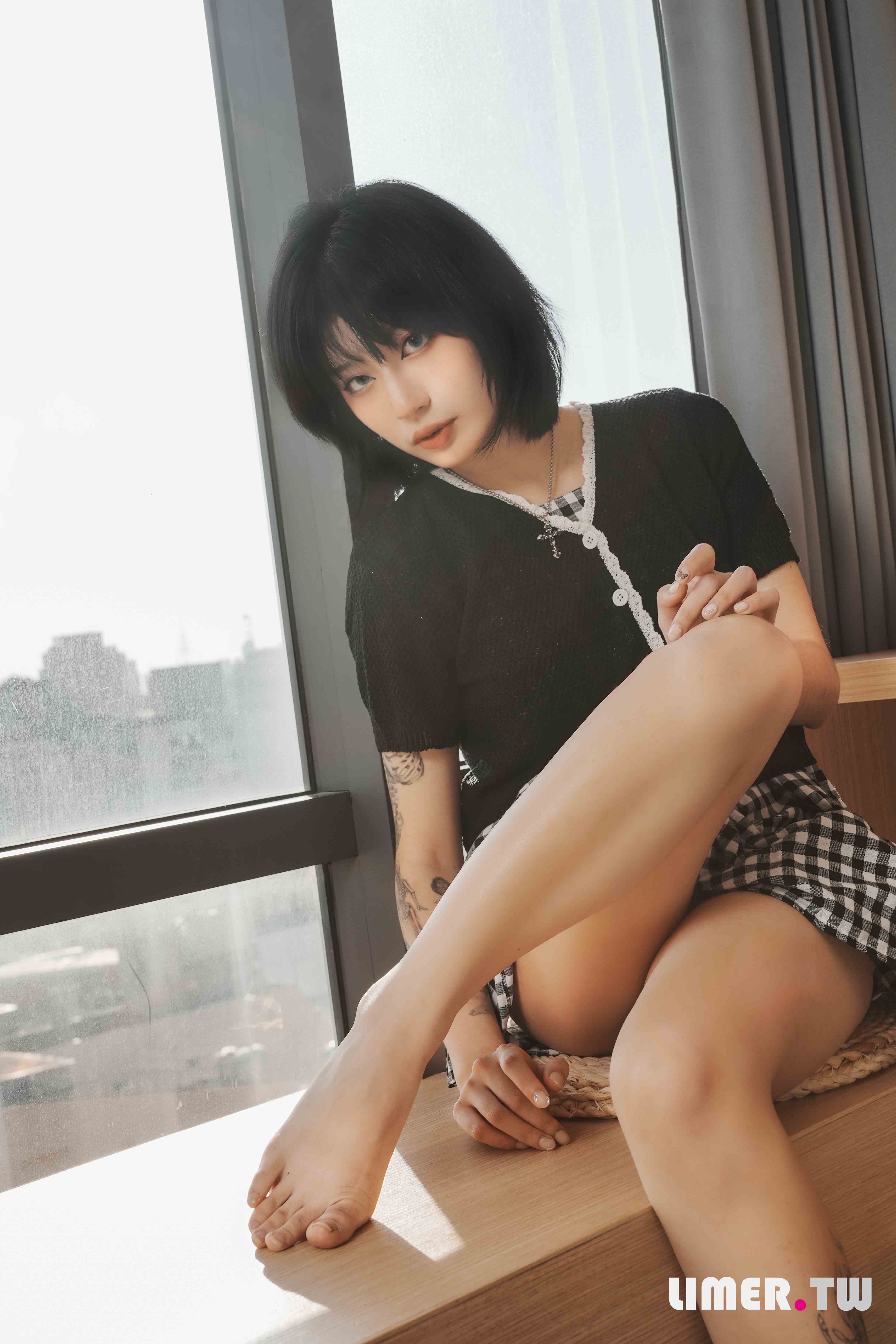 China Beauty Legs and feet 605