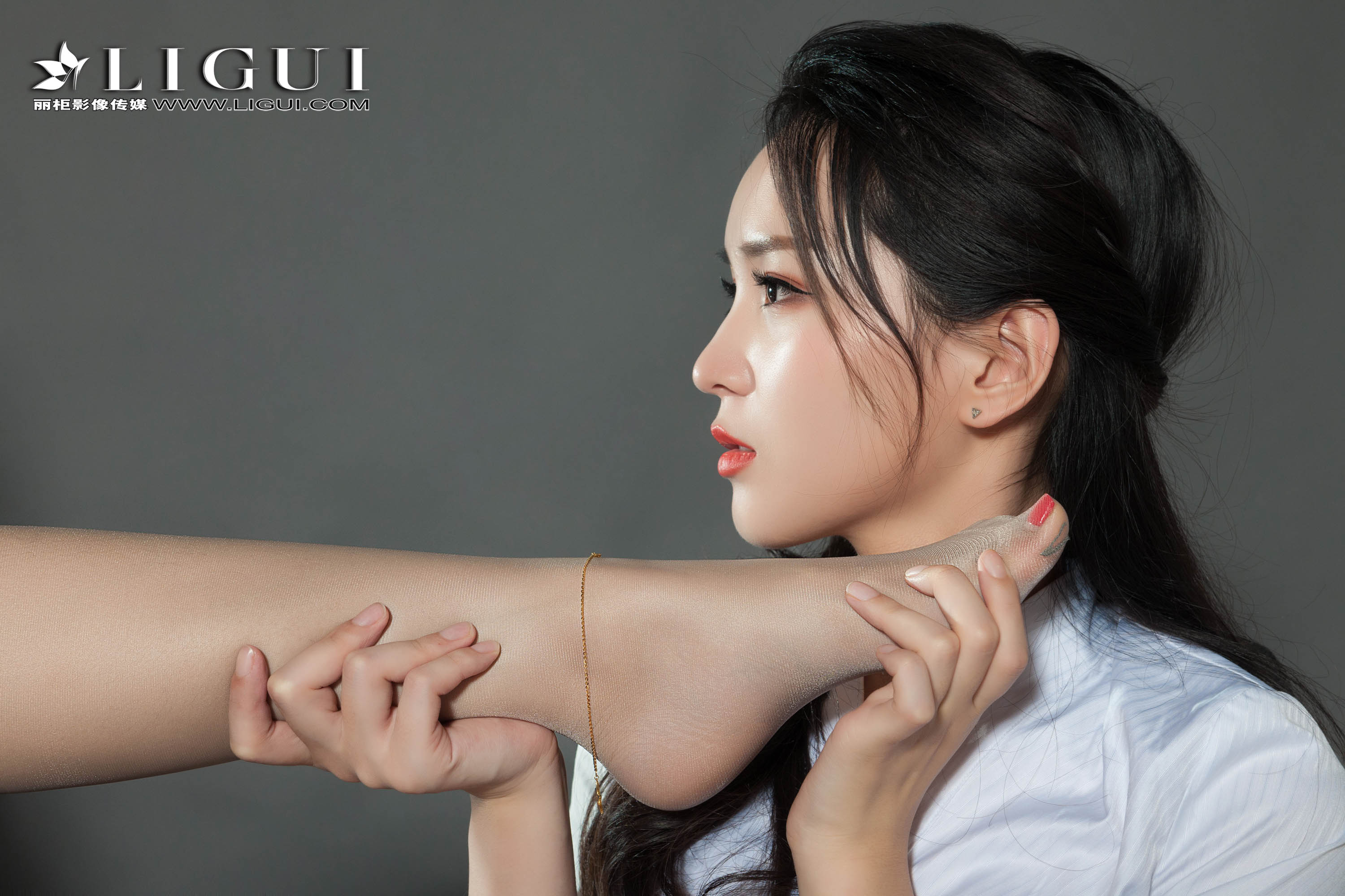 Foot Fetish Twin Flowers 42