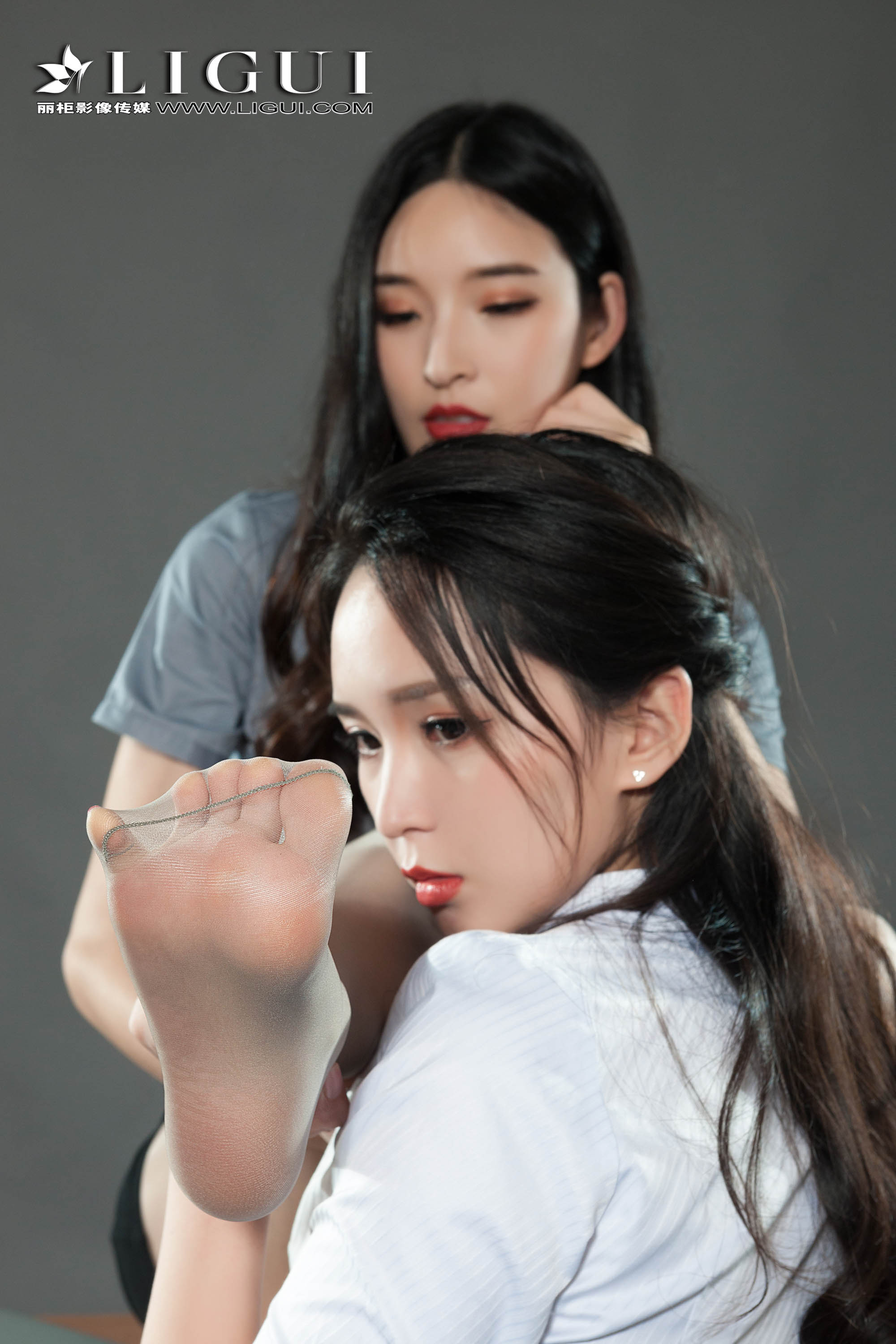 Foot Fetish Twin Flowers 42