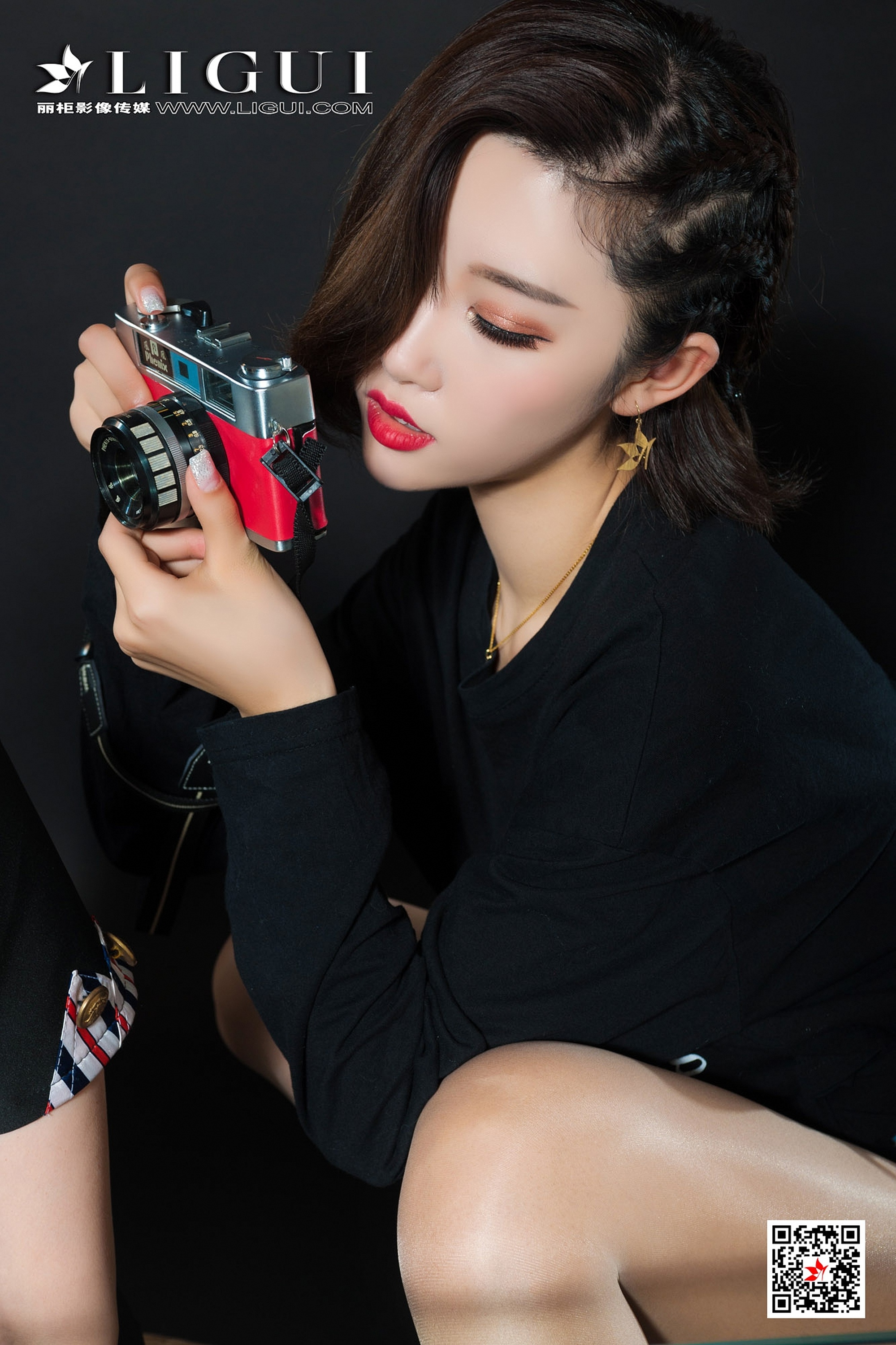 Foot Fetish Twin Flowers 43