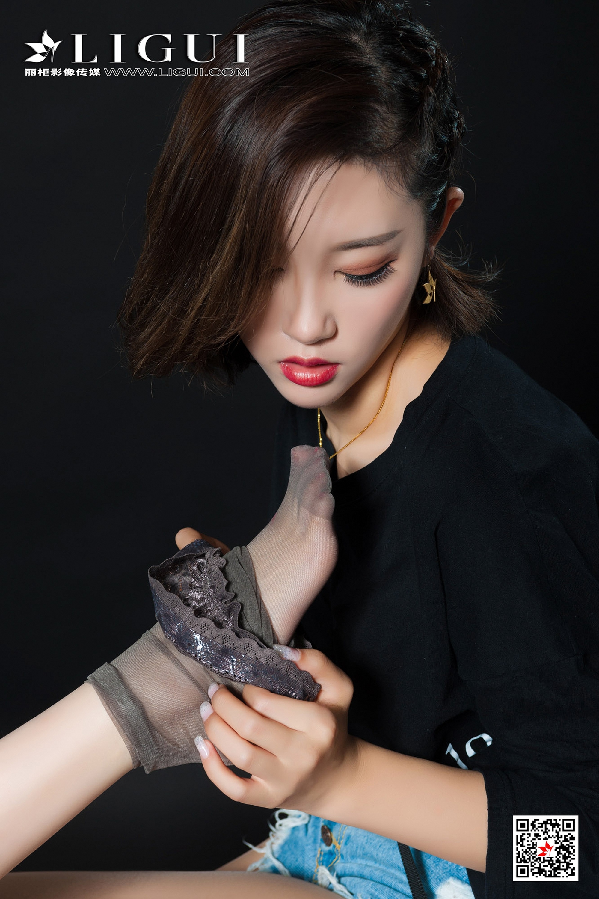 Foot Fetish Twin Flowers 43