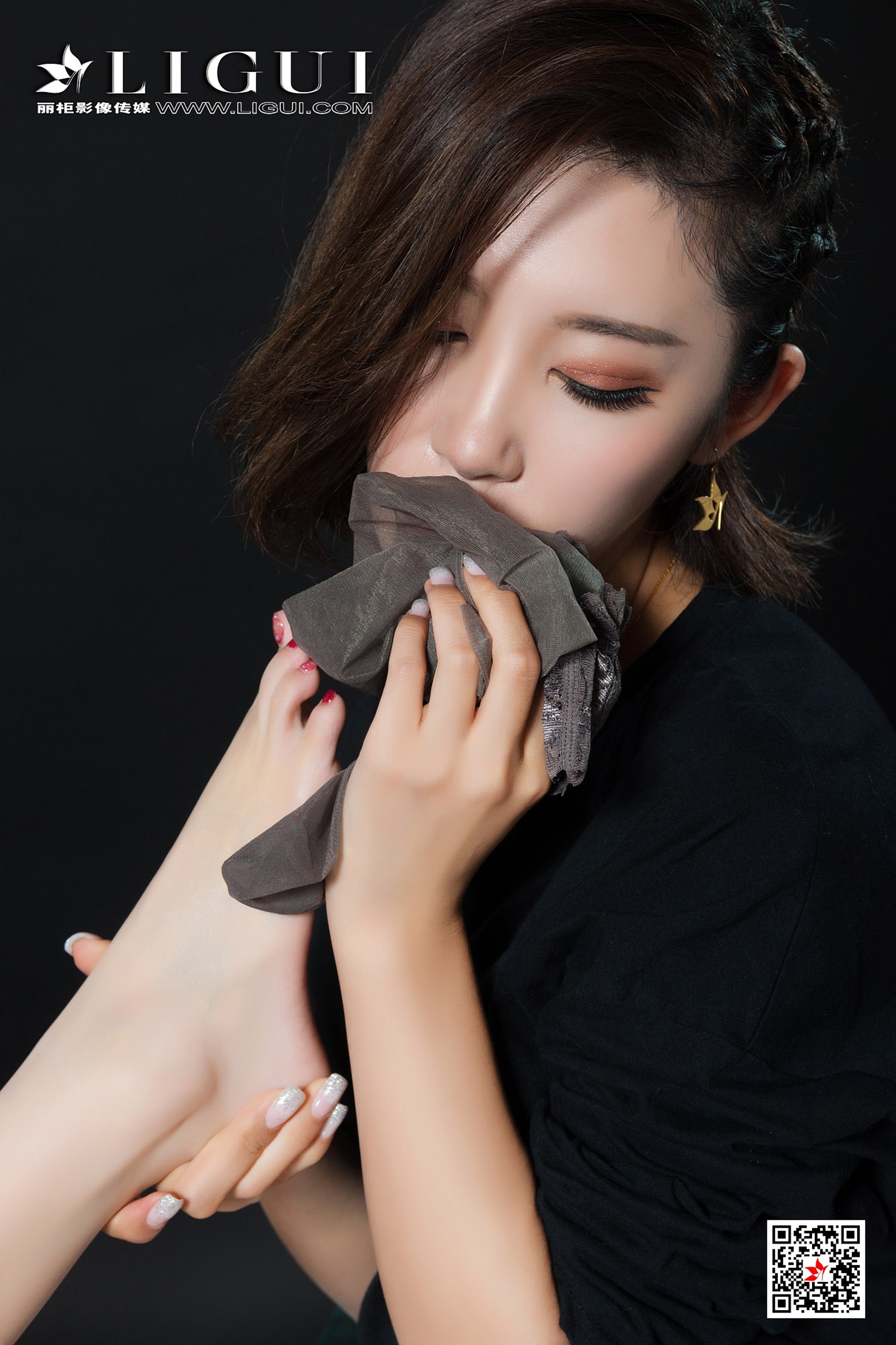 Foot Fetish Twin Flowers 43