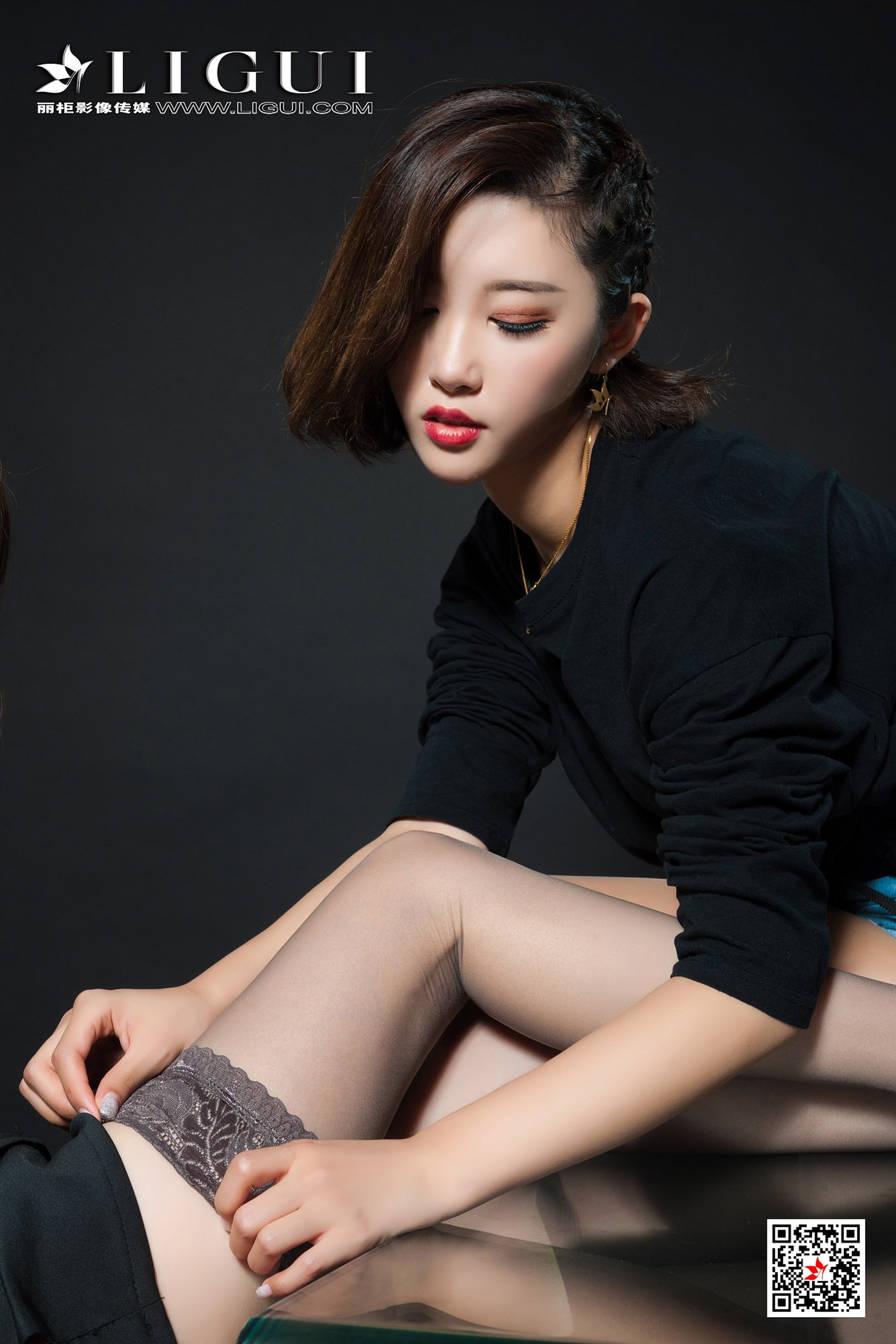 Foot Fetish Twin Flowers 43