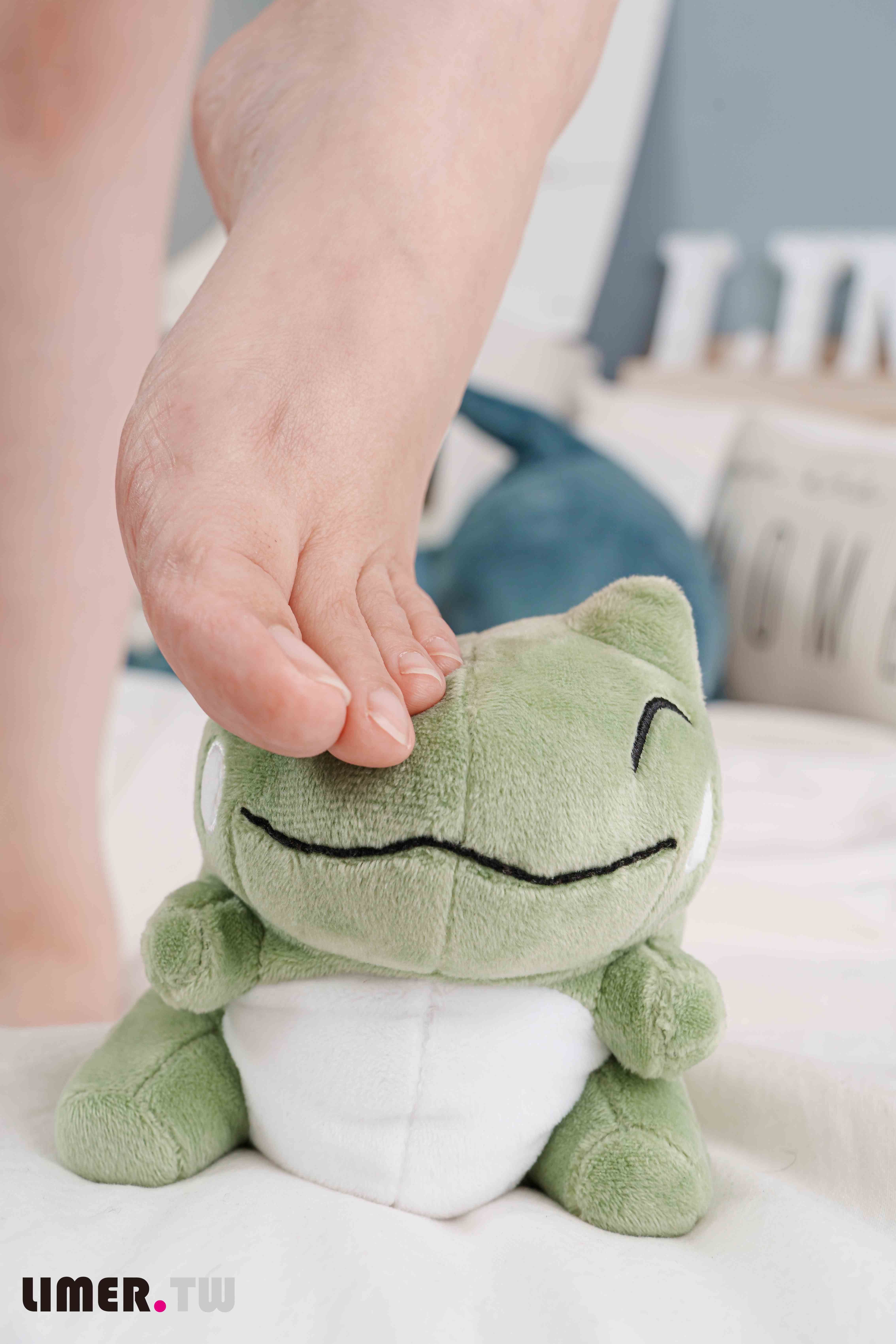 China Beauty Legs and feet 606