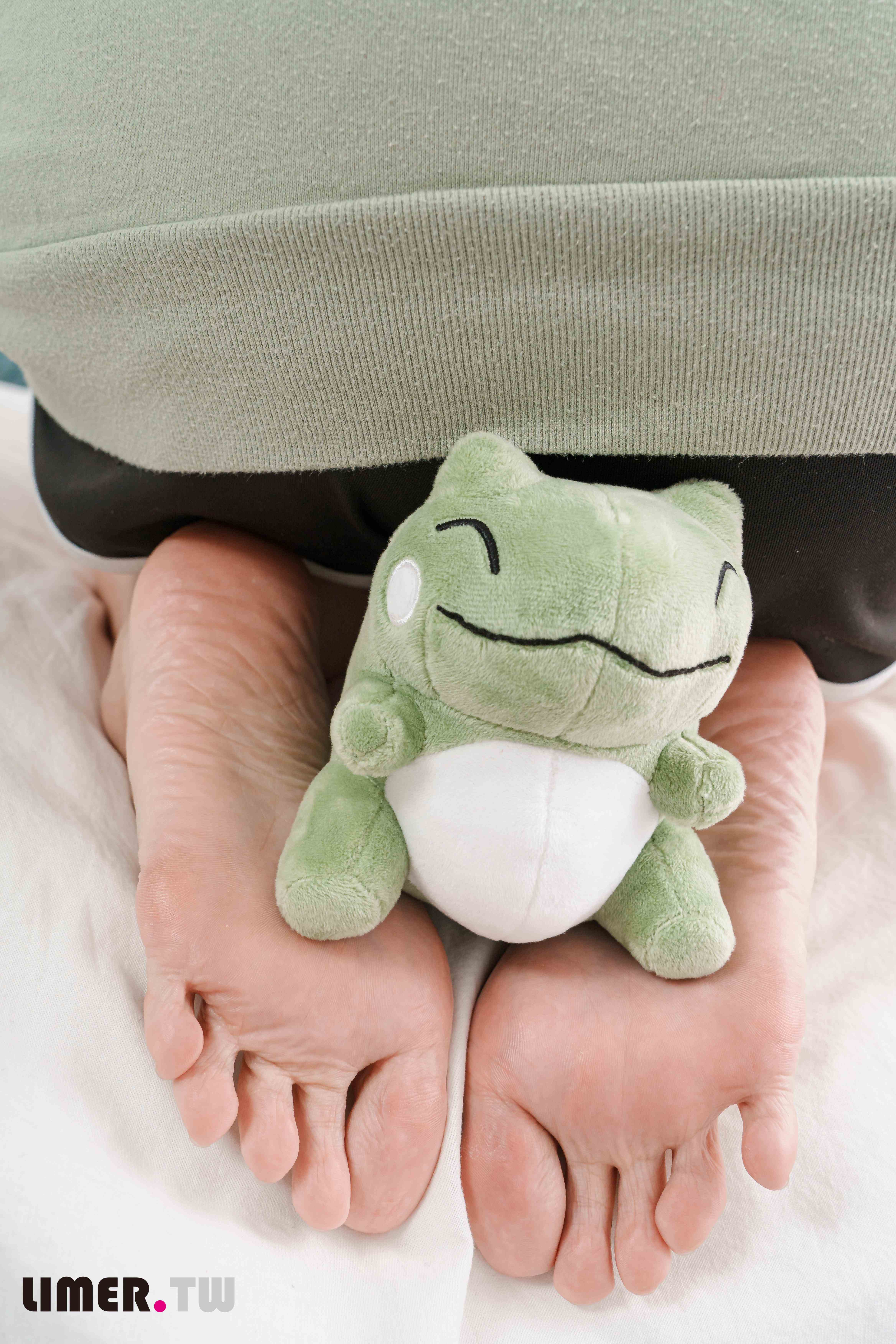 China Beauty Legs and feet 606