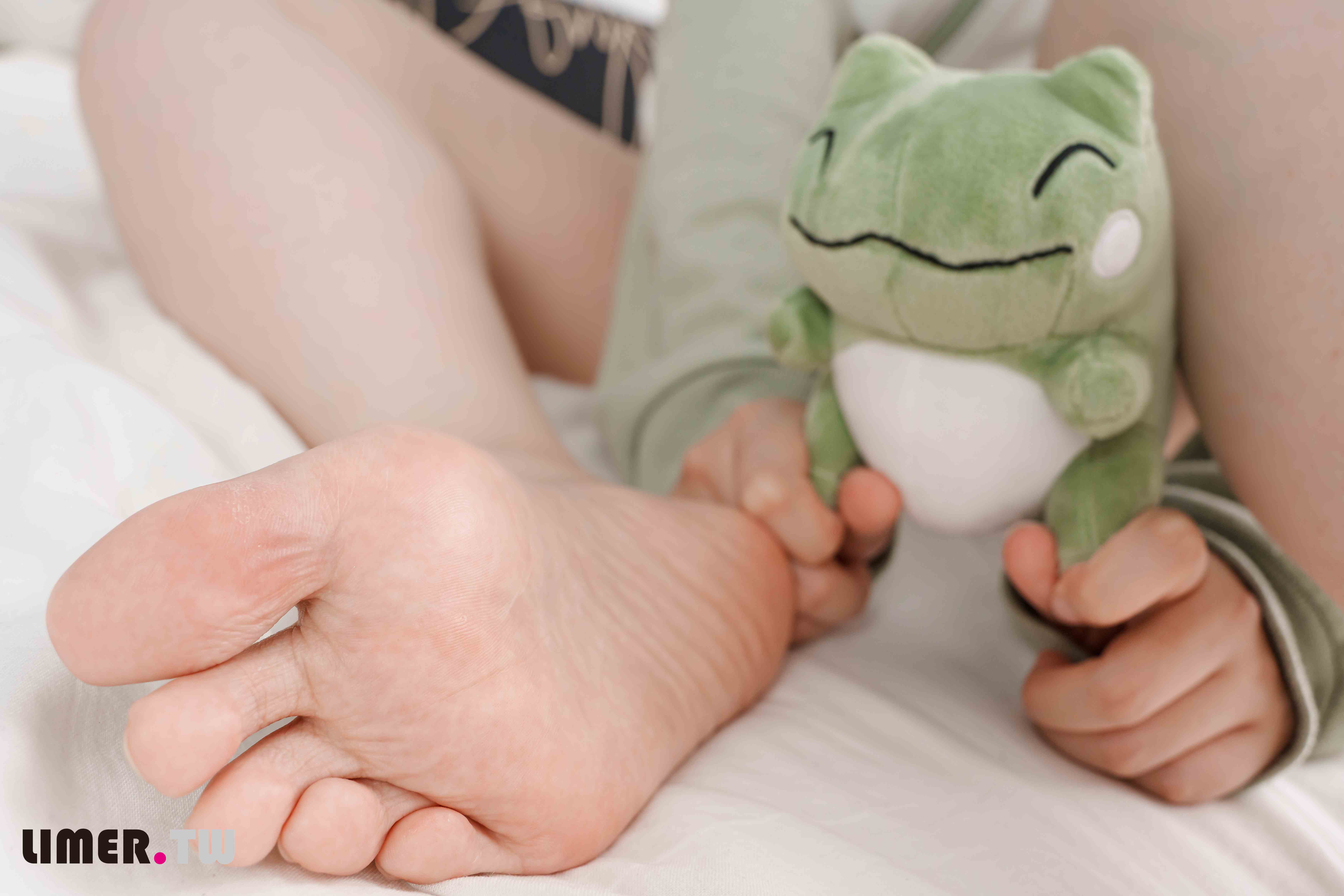 China Beauty Legs and feet 606