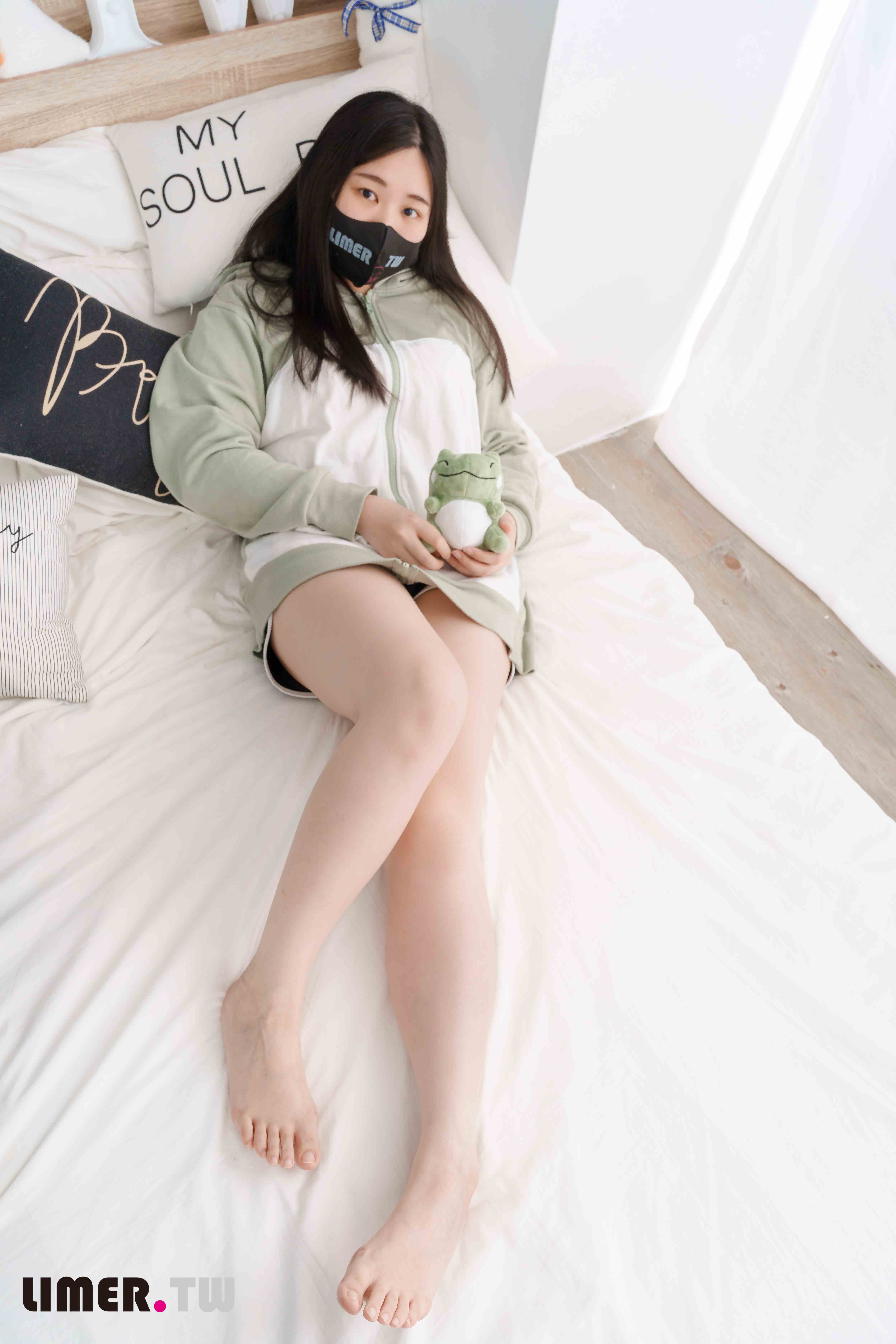 China Beauty Legs and feet 606