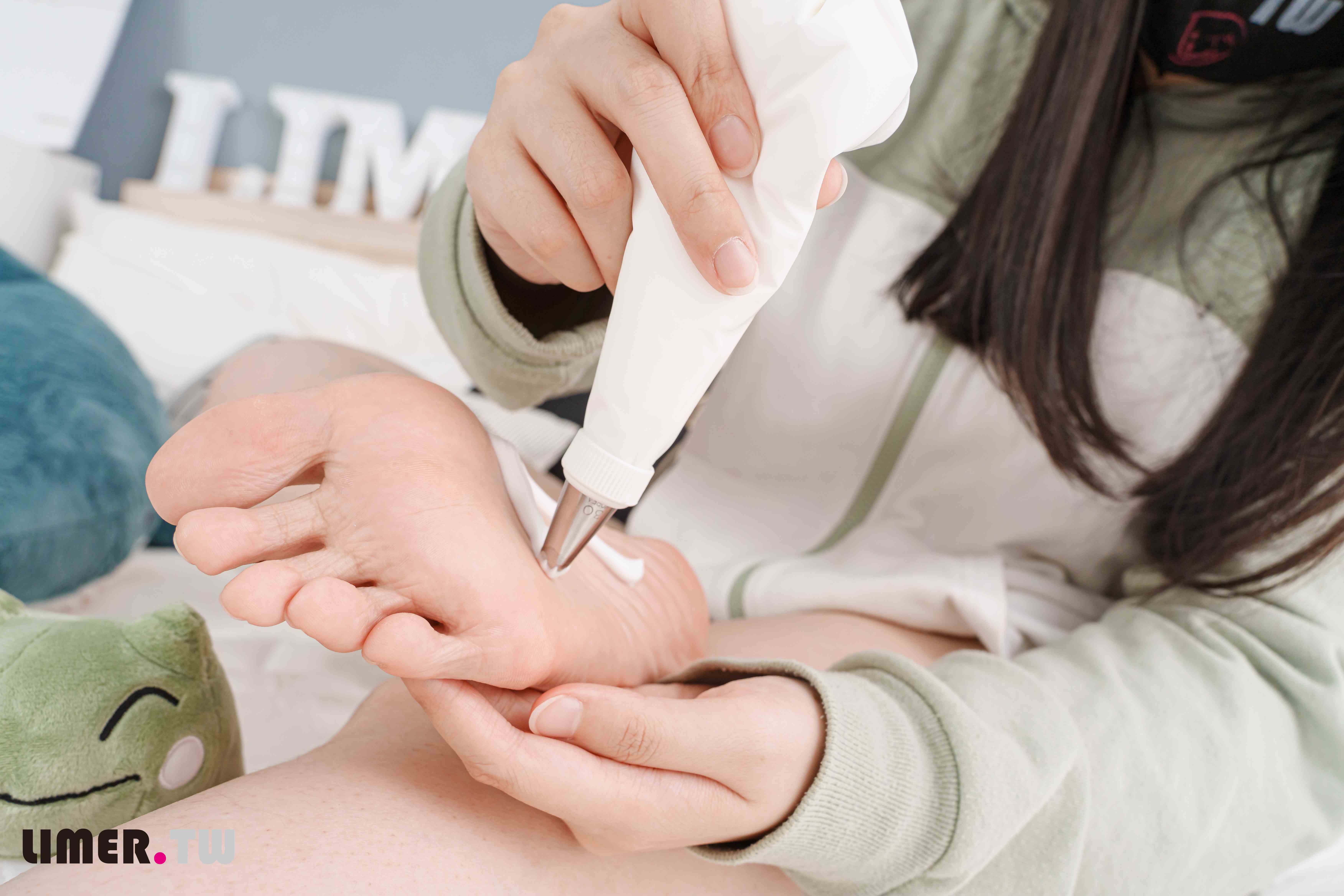 China Beauty Legs and feet 606