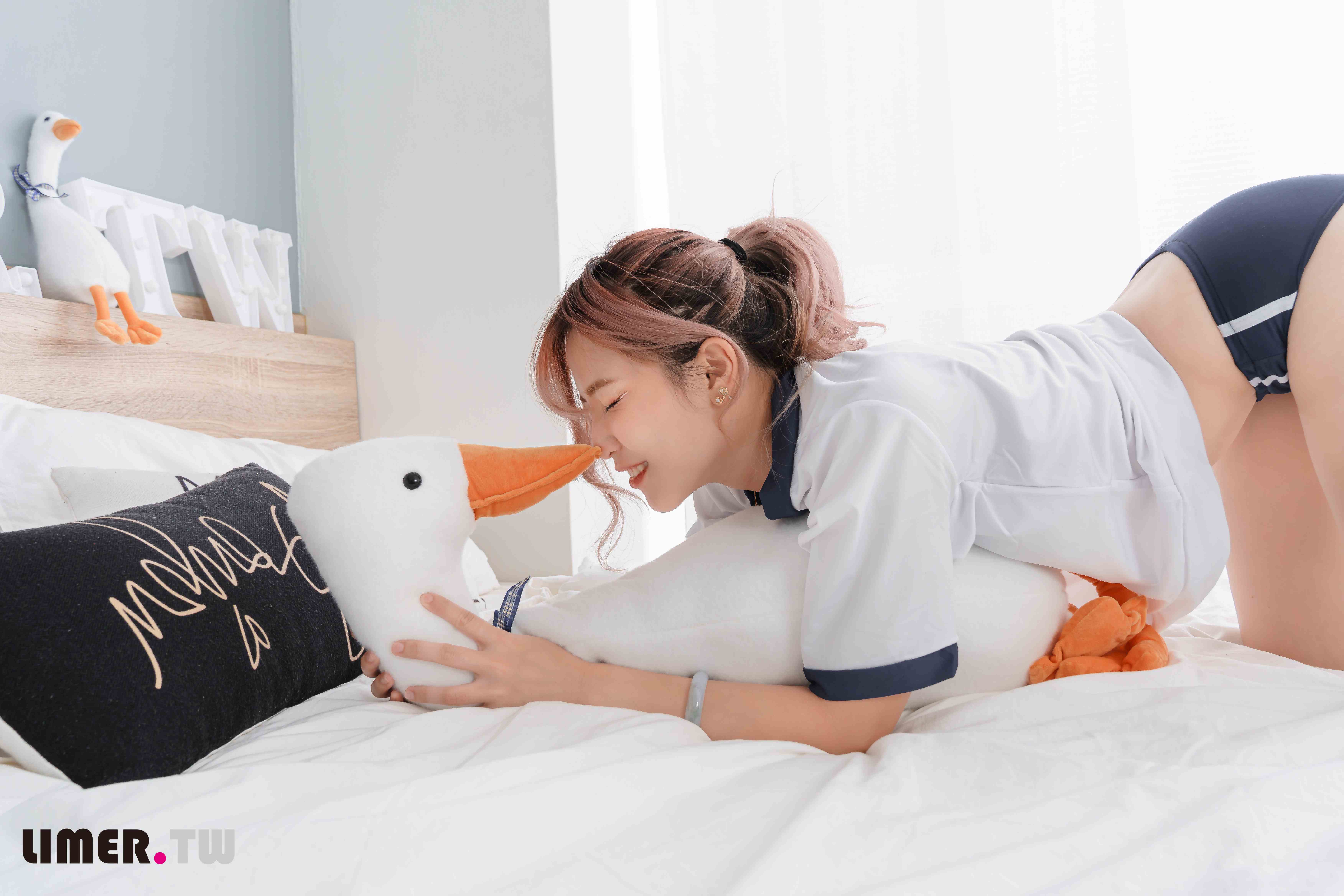 China Beauty Legs and feet 608