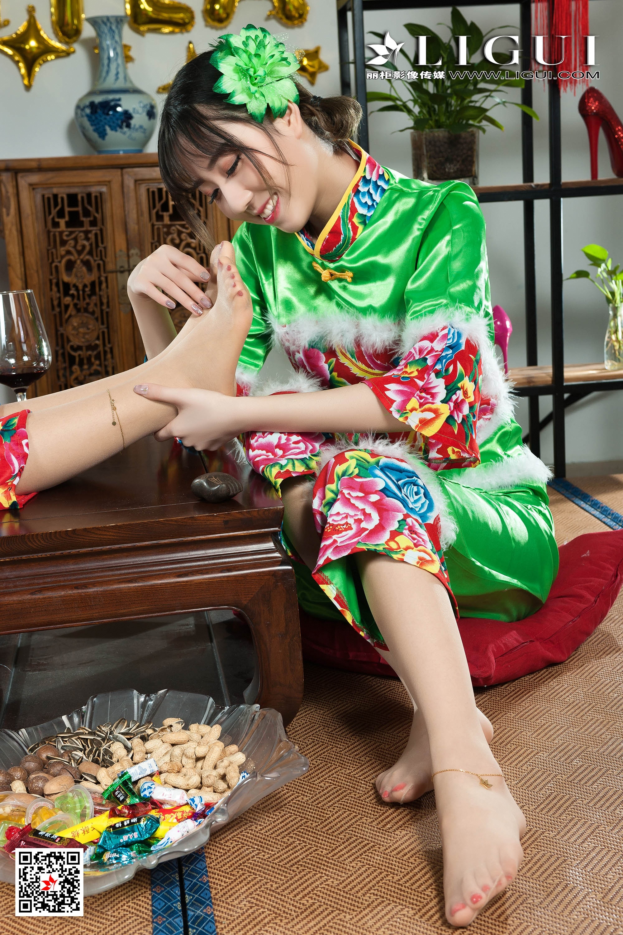 Foot Fetish Twin Flowers 45