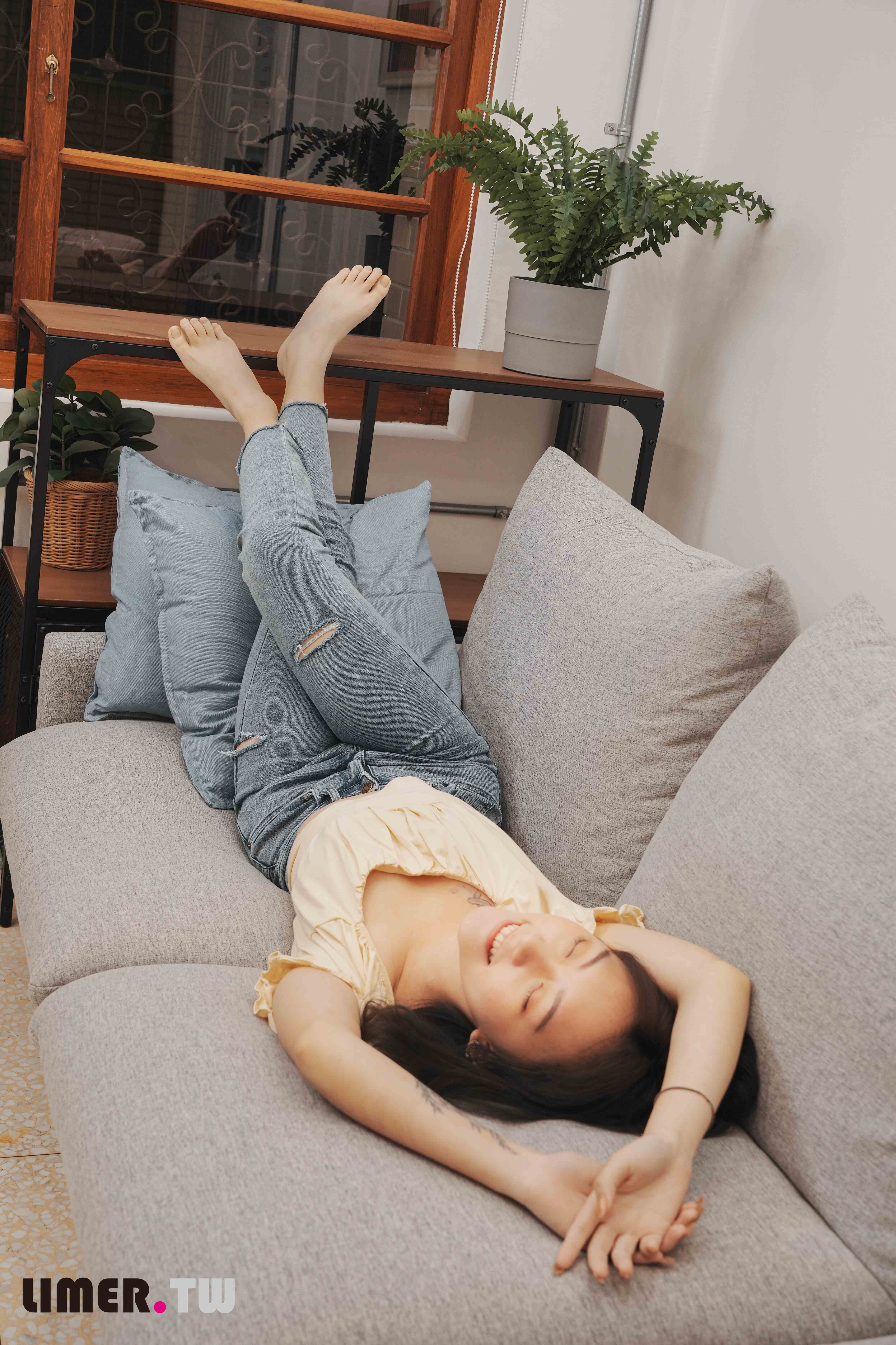 China Beauty Legs and feet 609