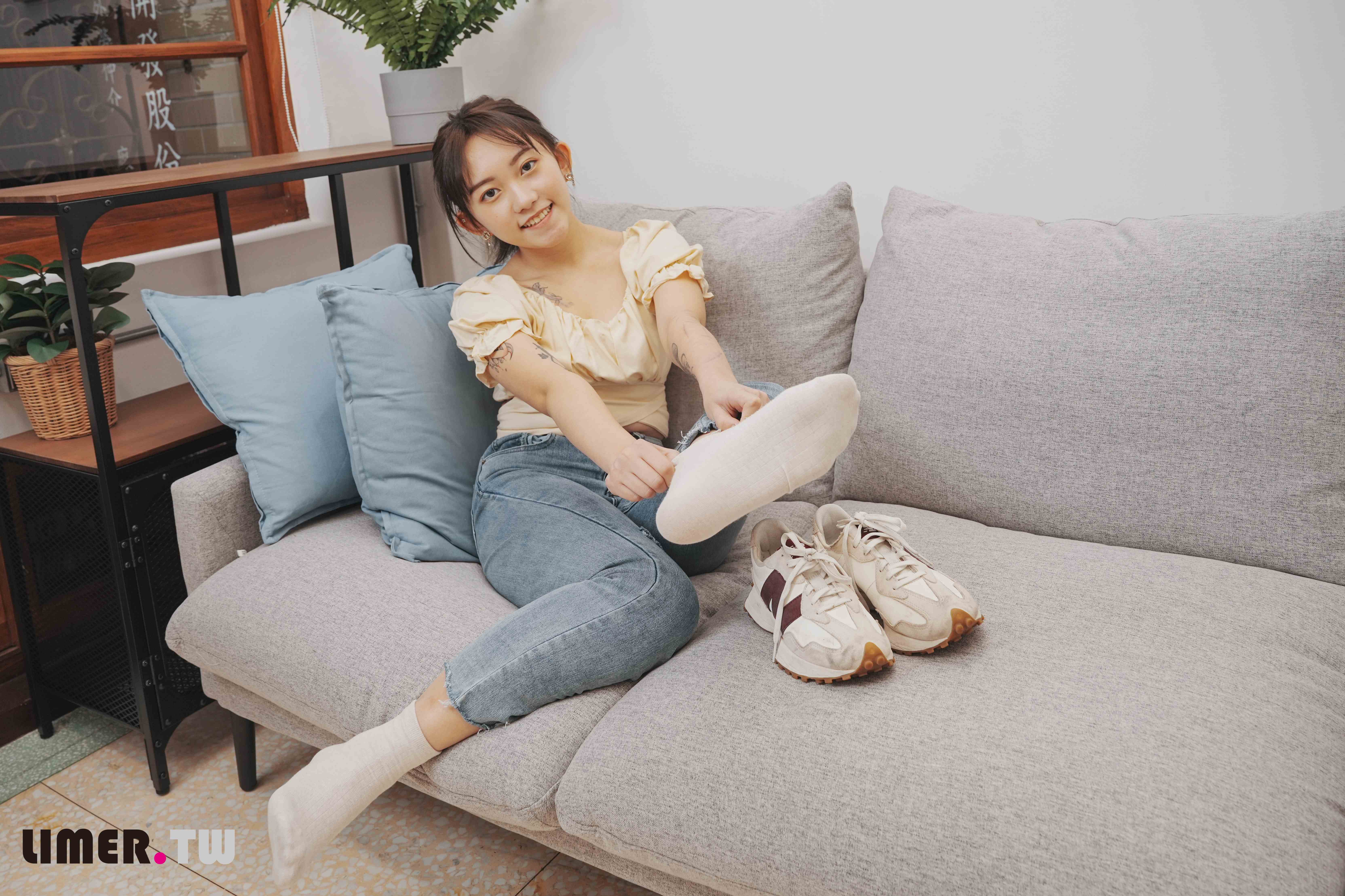 China Beauty Legs and feet 609