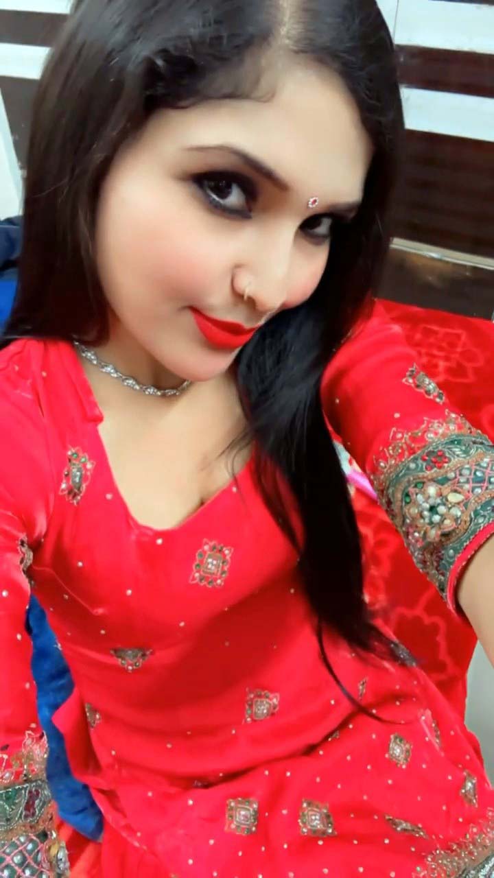 Gorgeous Look Indian Horny Girl Nude Pics