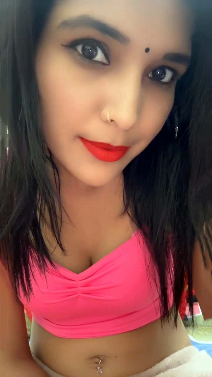 Gorgeous Look Indian Horny Girl Nude Pics