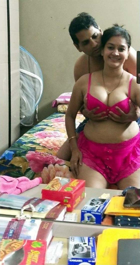 North Indian Mature Sexy Bhabhi Nude Pics