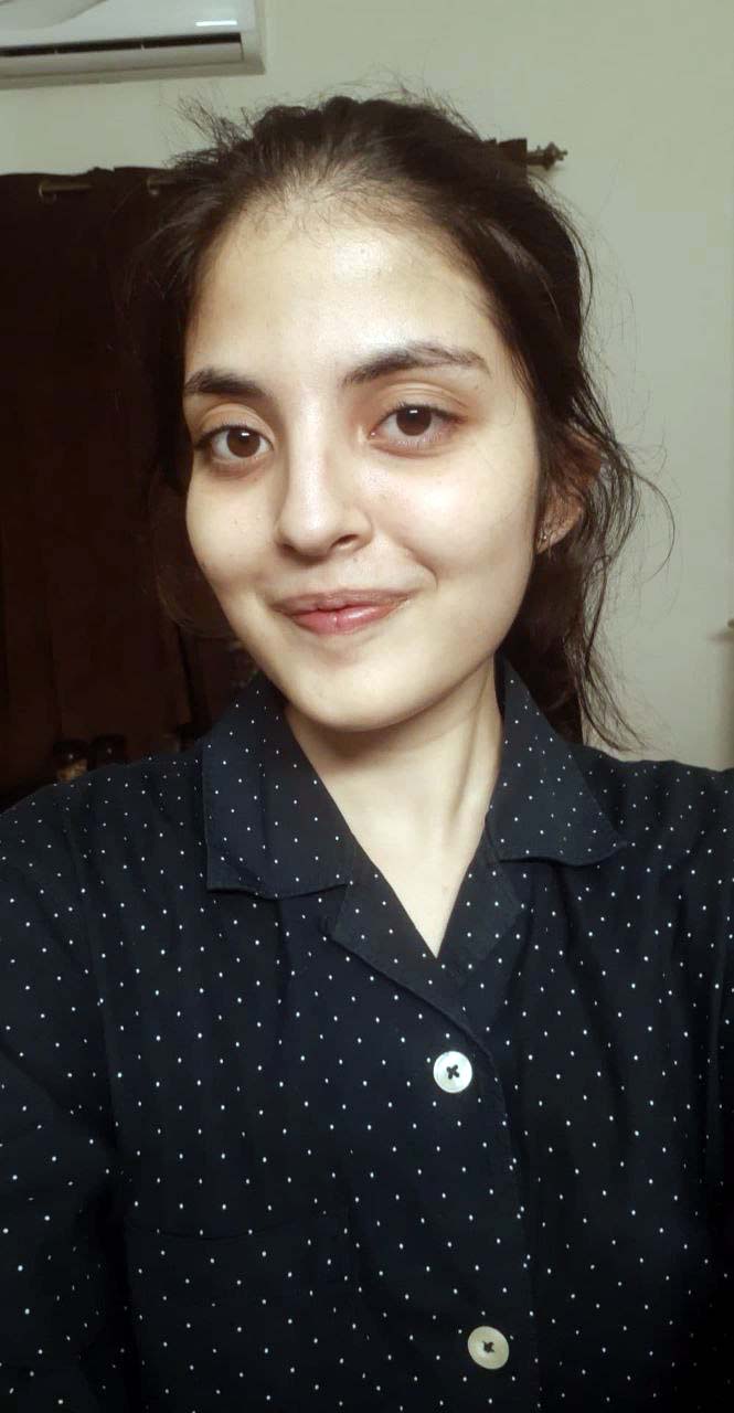 Beautiful Sexy Girl Saggy Tits Nude Pics