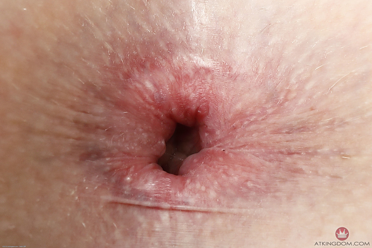 Girls showing their anus pussy and feet.