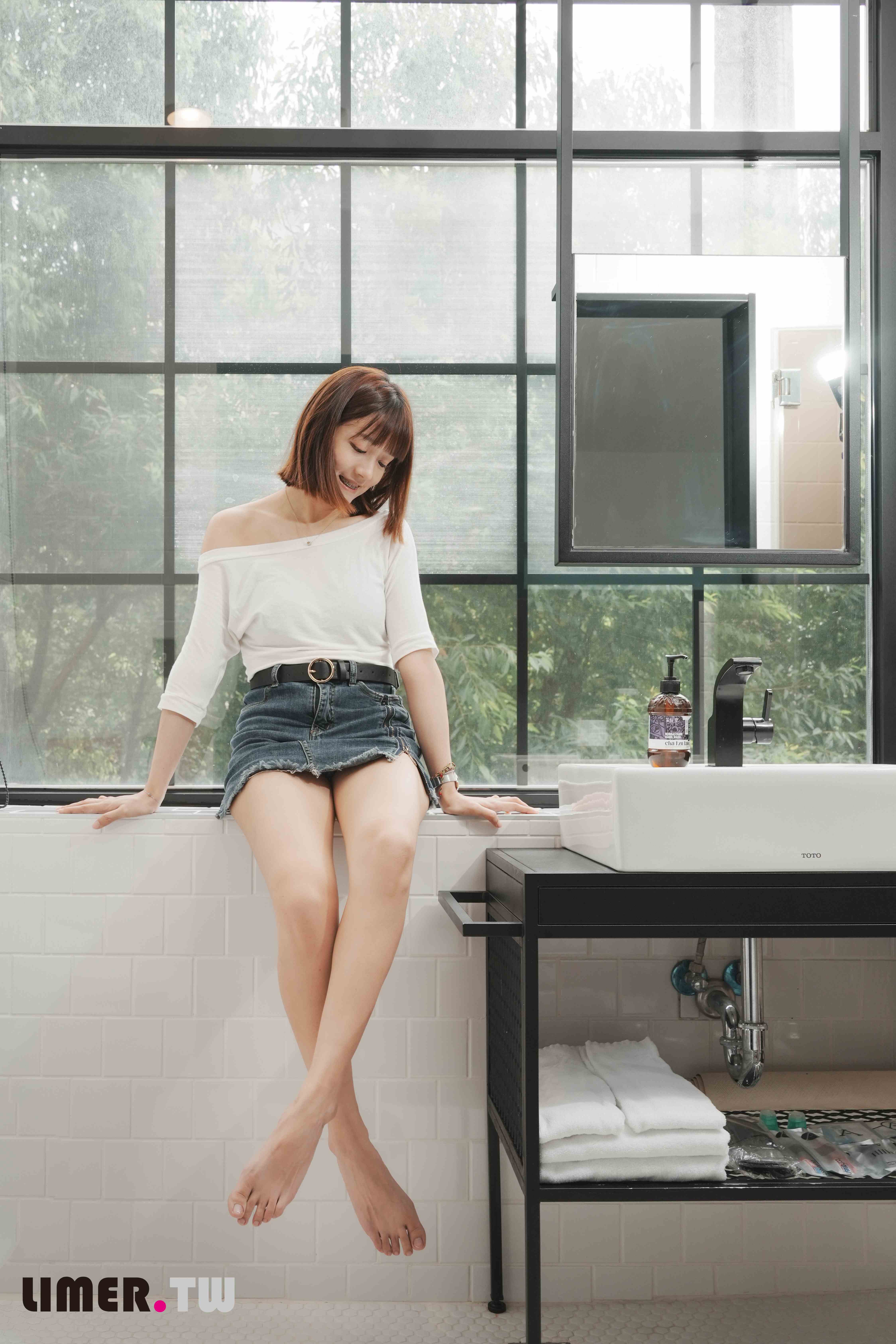 China Beauty Legs and feet 615