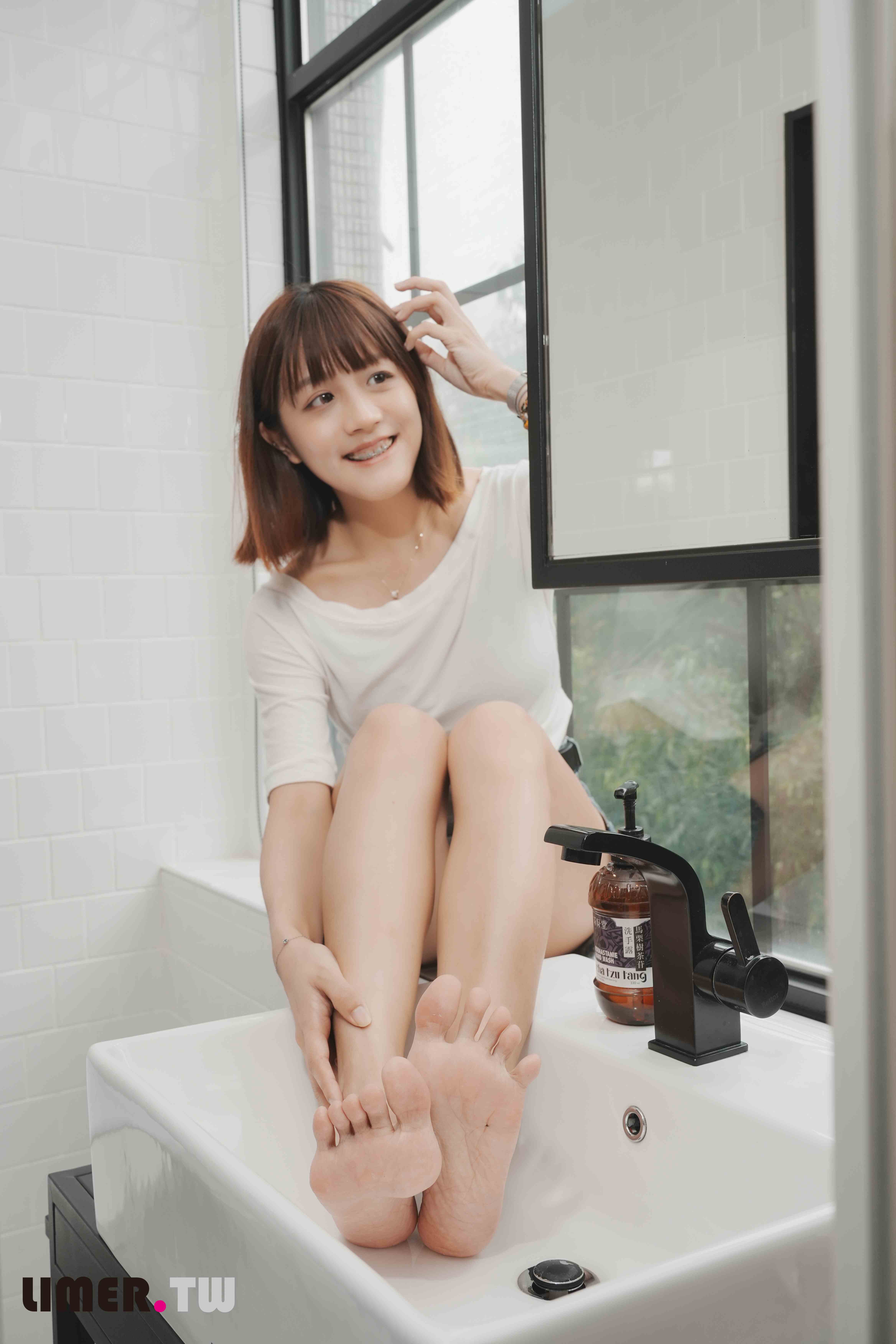 China Beauty Legs and feet 615