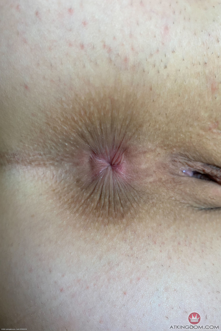 Girls showing their anus pussy and feet