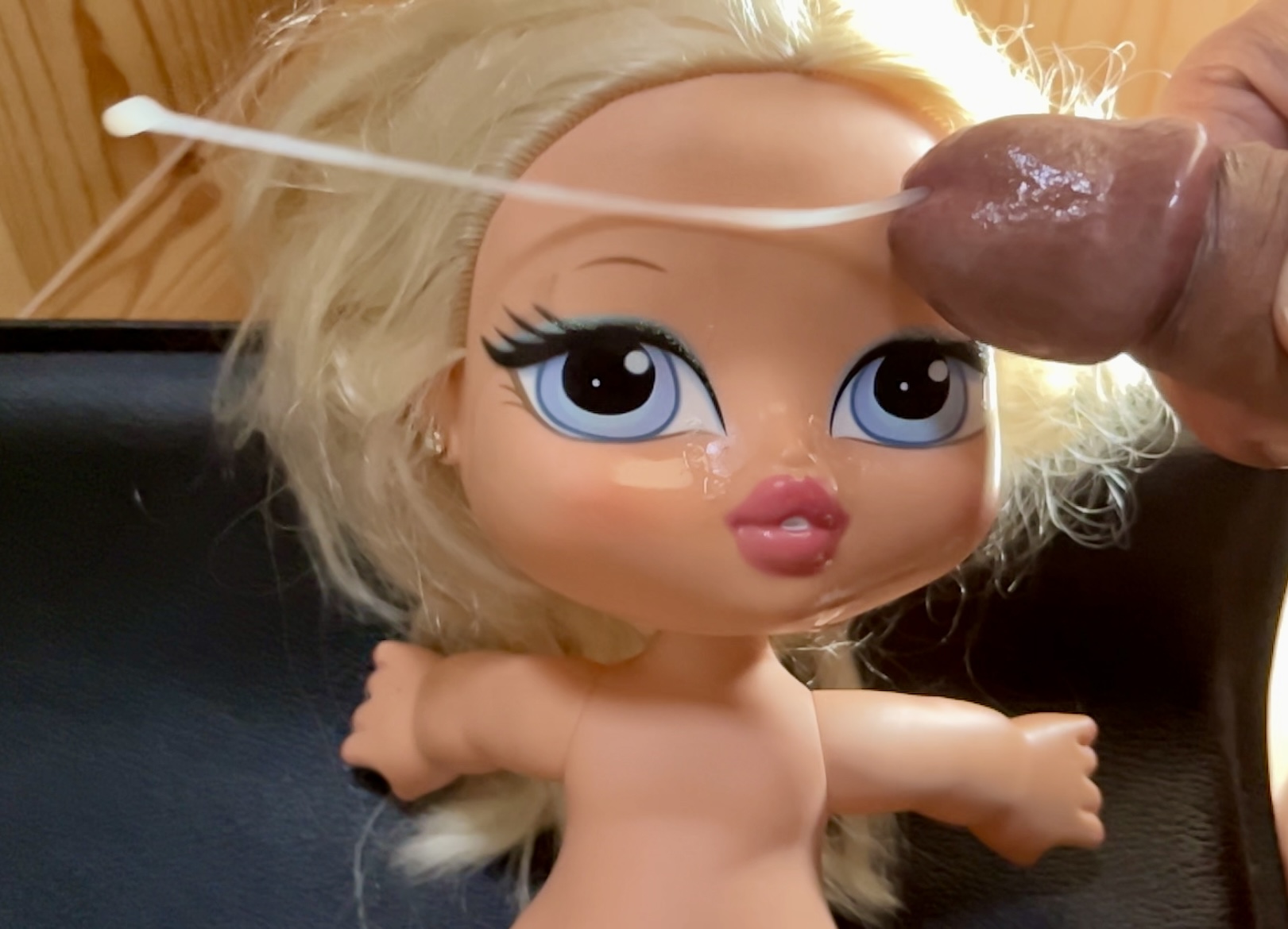 Smellly blonde secondhand store doll facial cumshot
