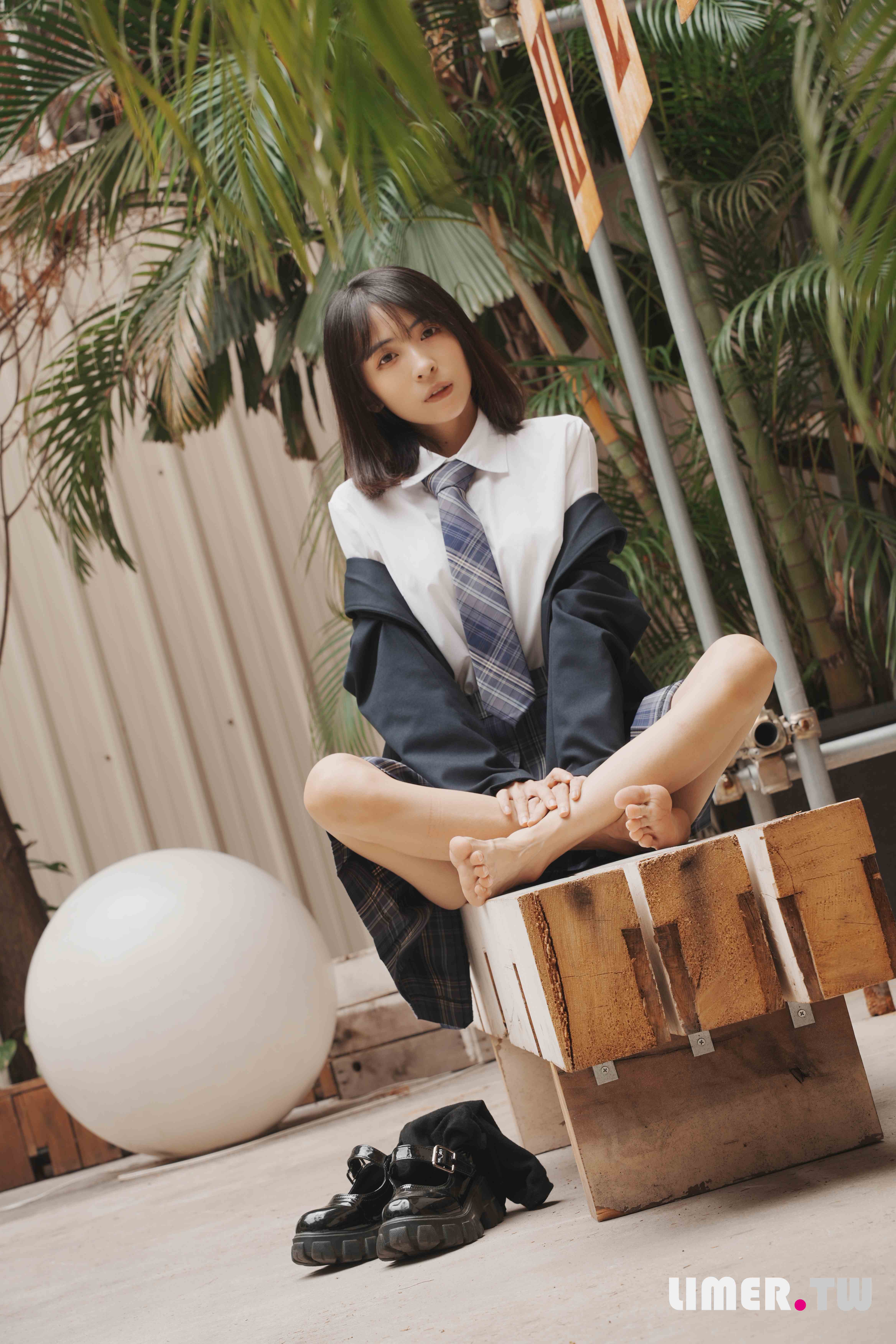 China Beauty Legs and feet 618