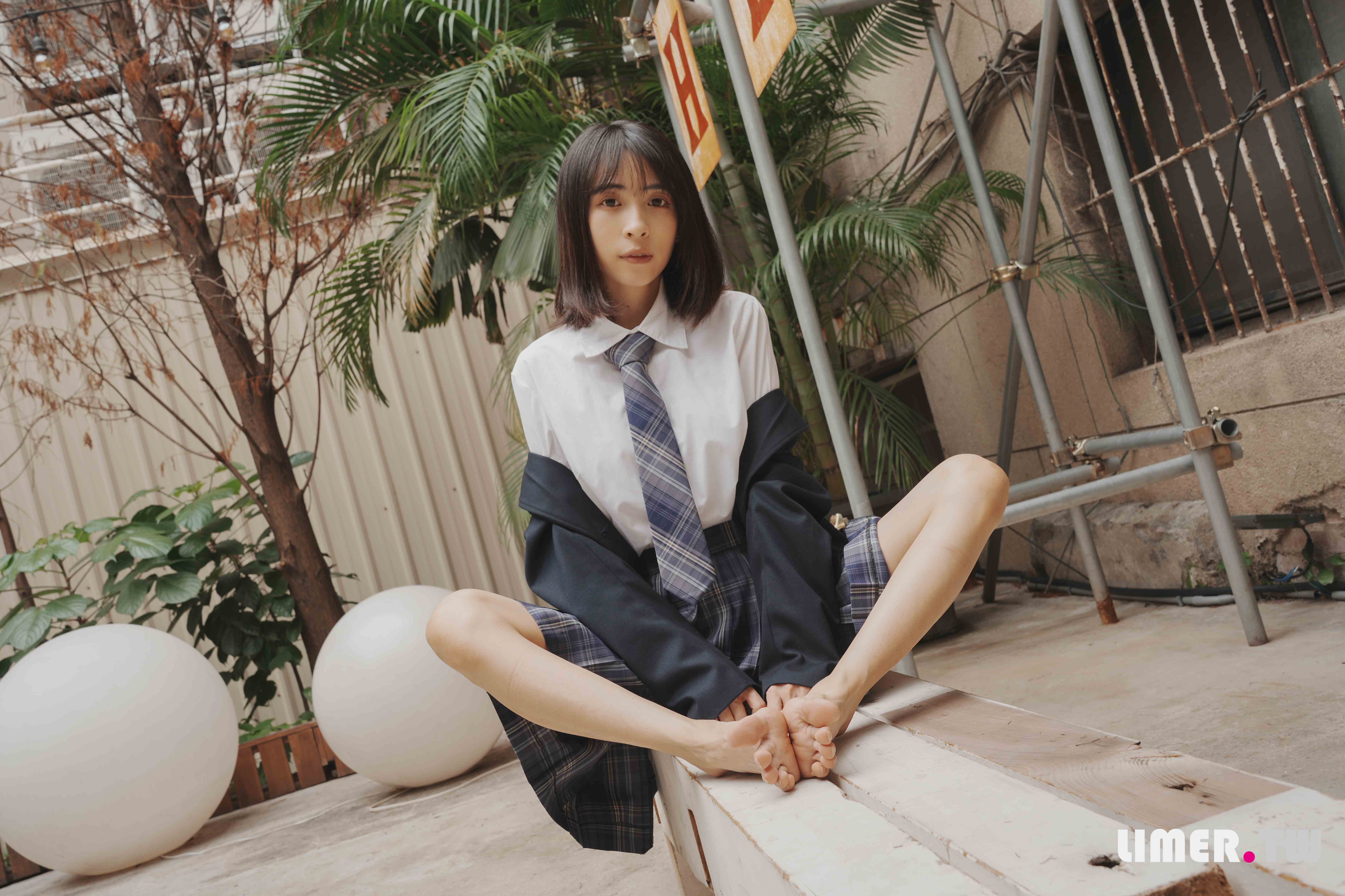 China Beauty Legs and feet 618