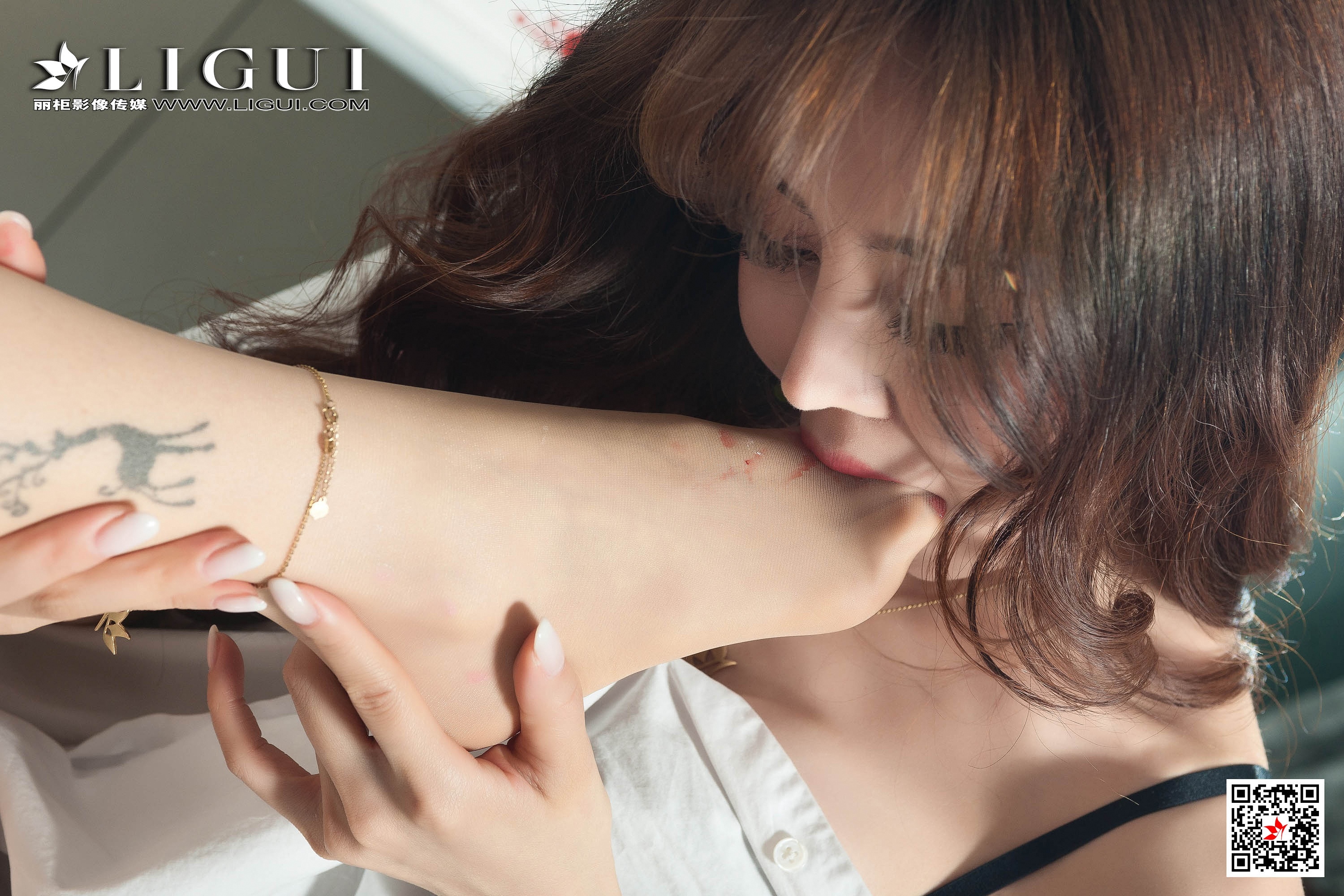 Foot Fetish Twin Flowers 55