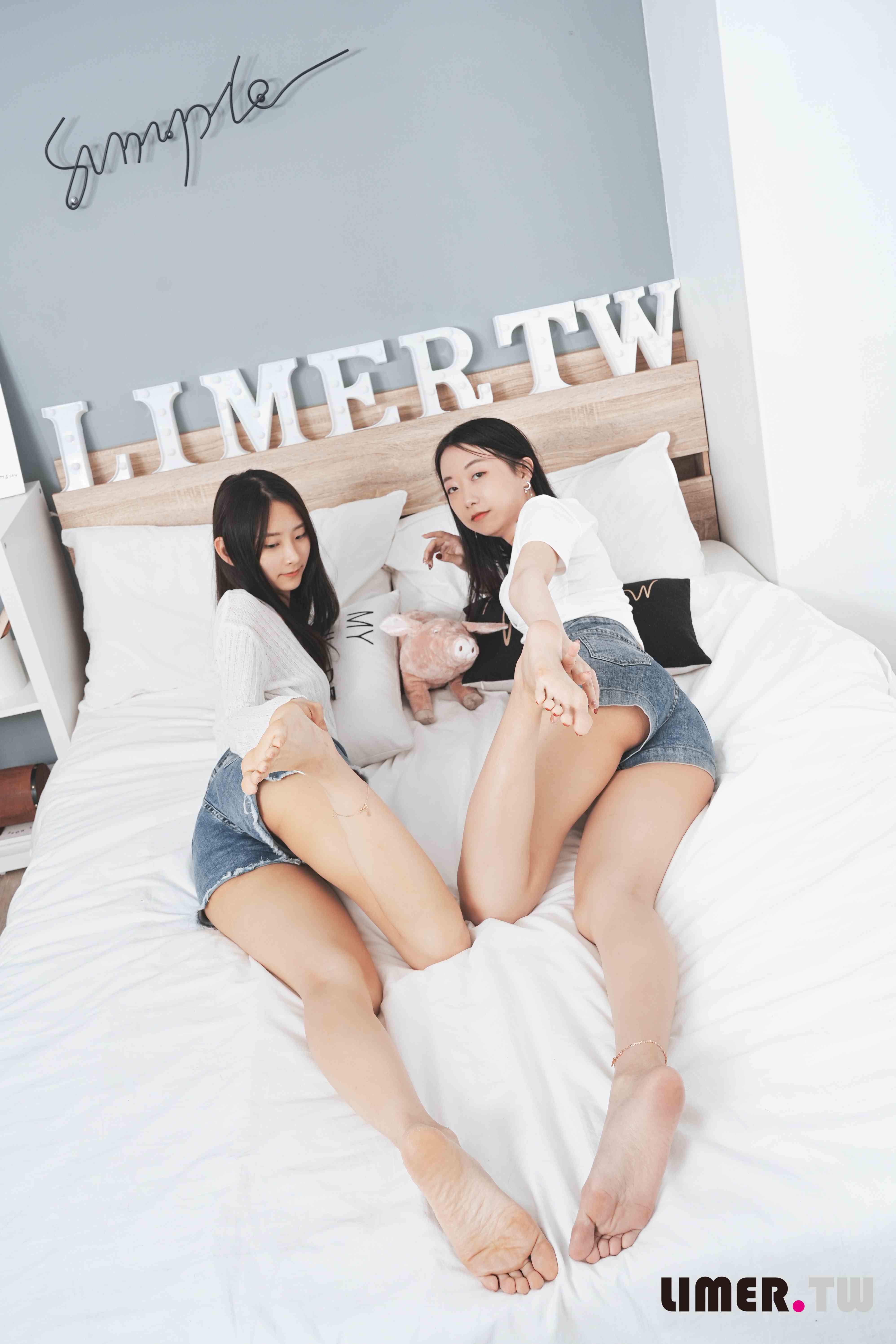 China Beauty Legs and feet 619