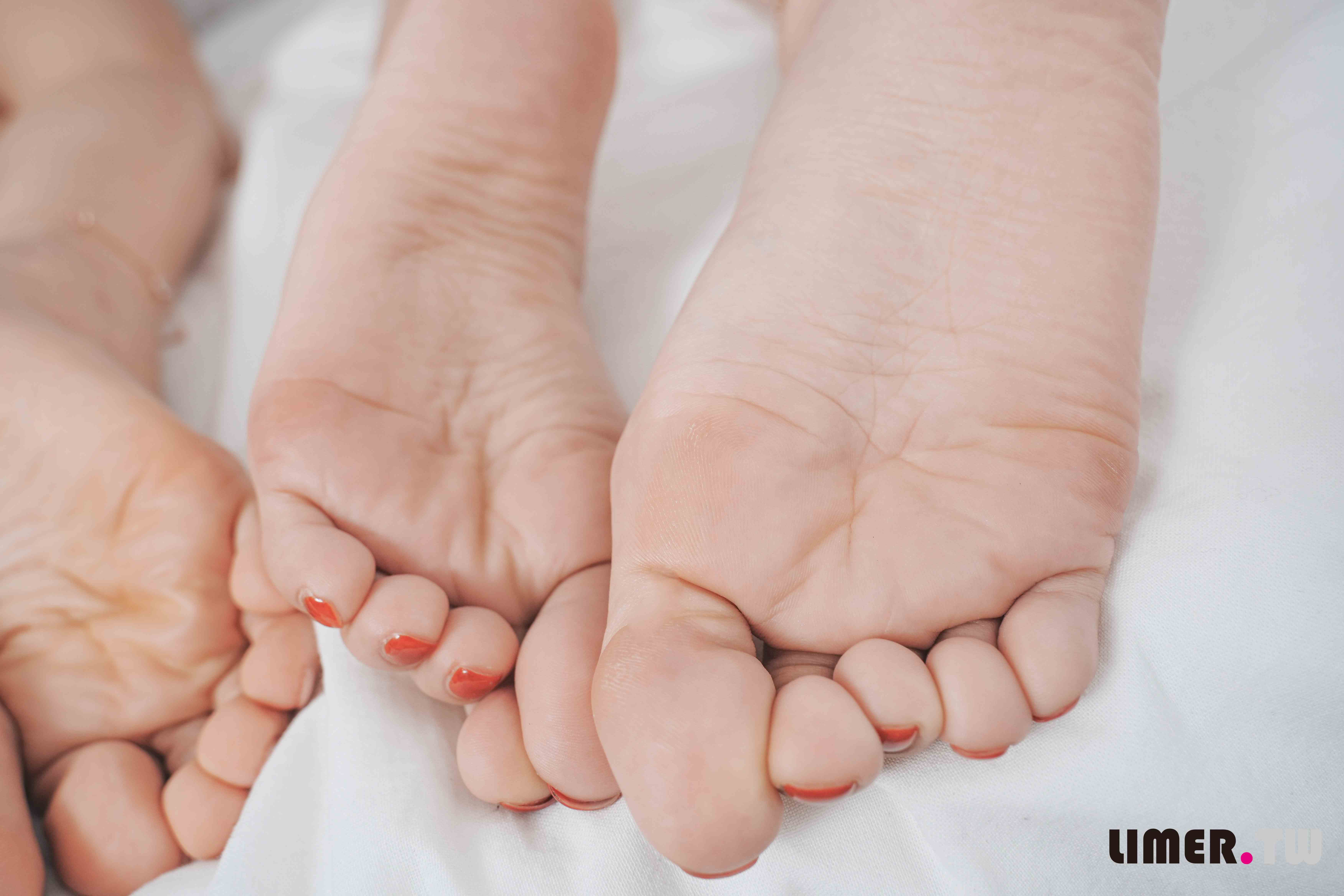 China Beauty Legs and feet 619