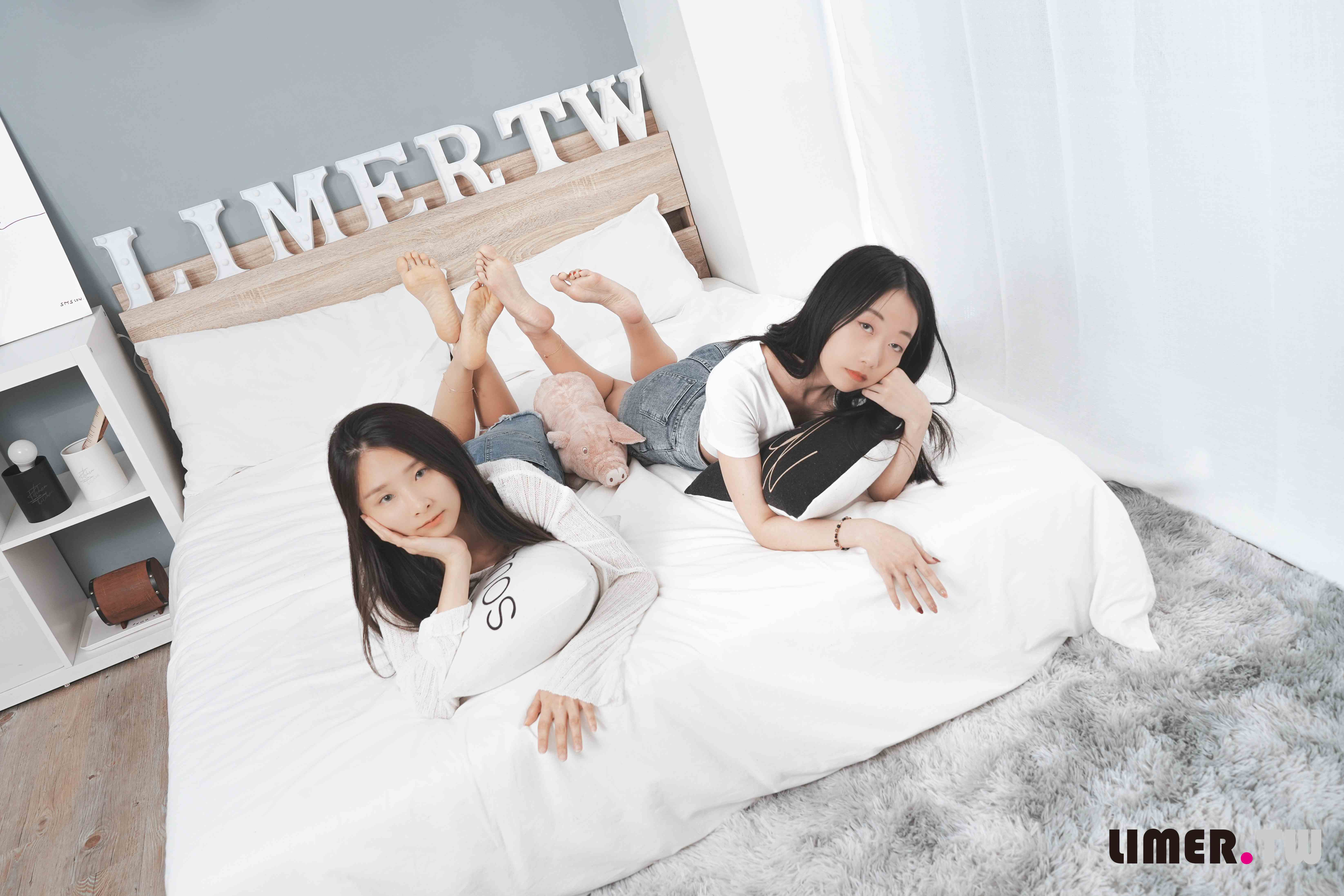 China Beauty Legs and feet 619