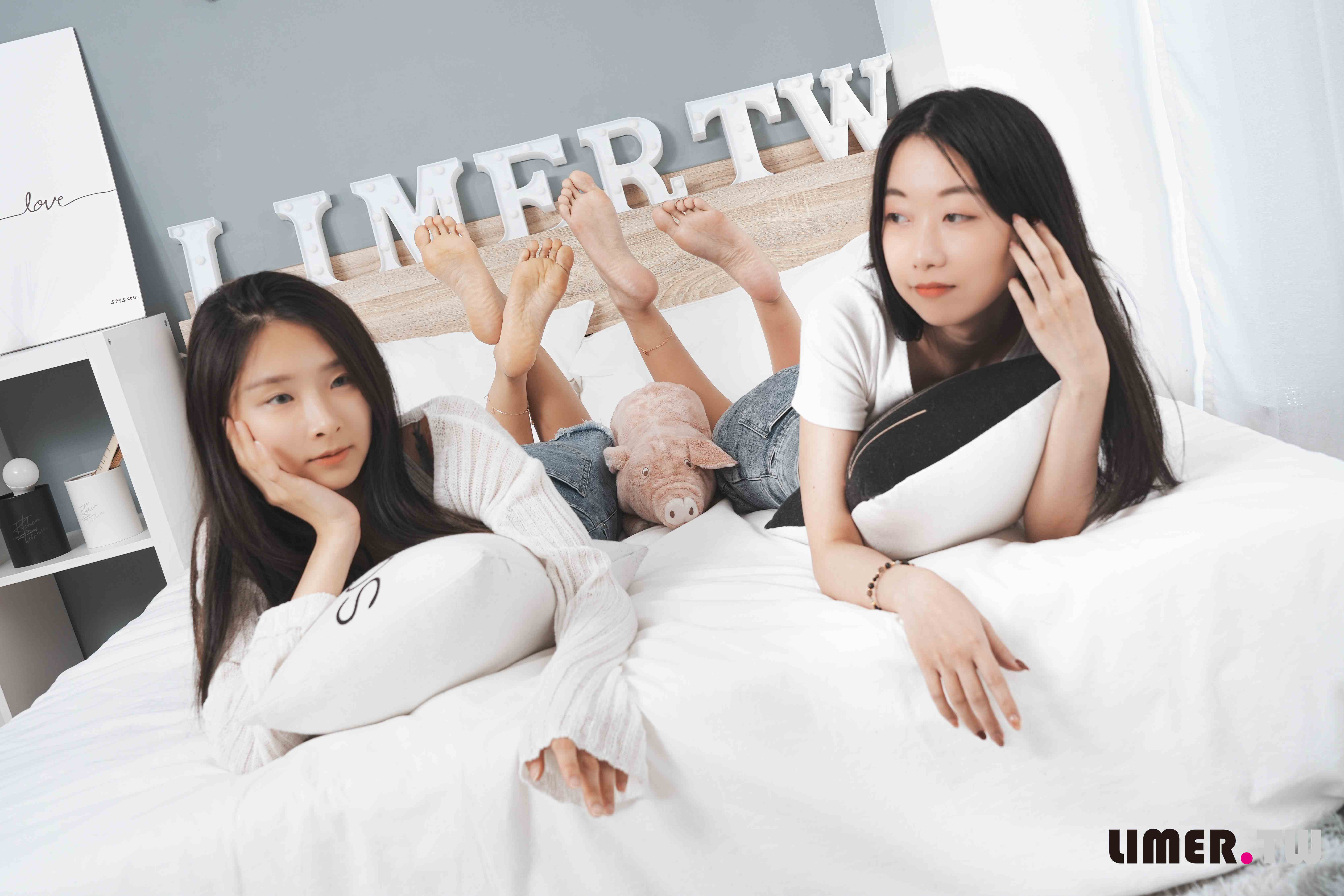 China Beauty Legs and feet 619