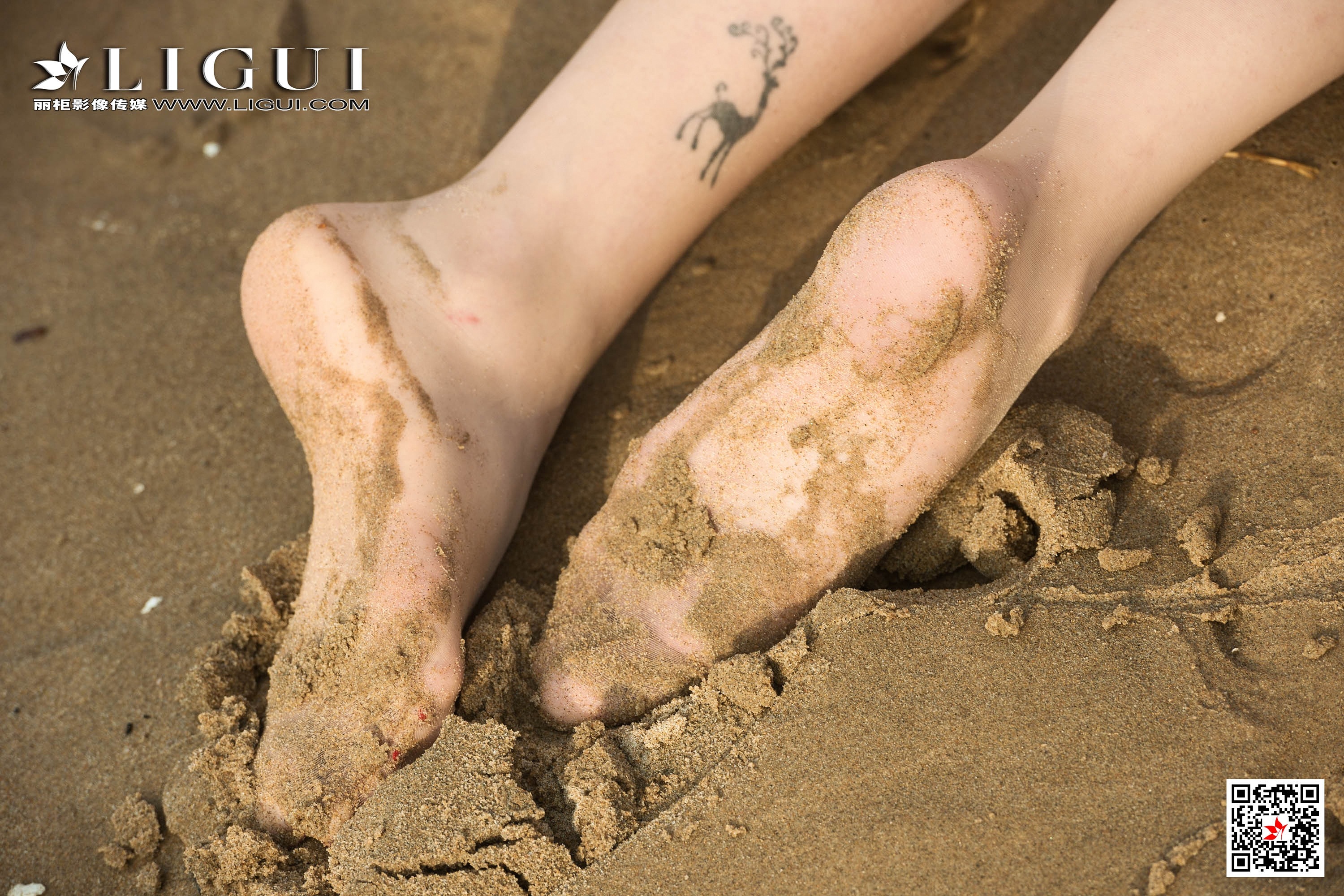 Foot Fetish Twin Flowers 57