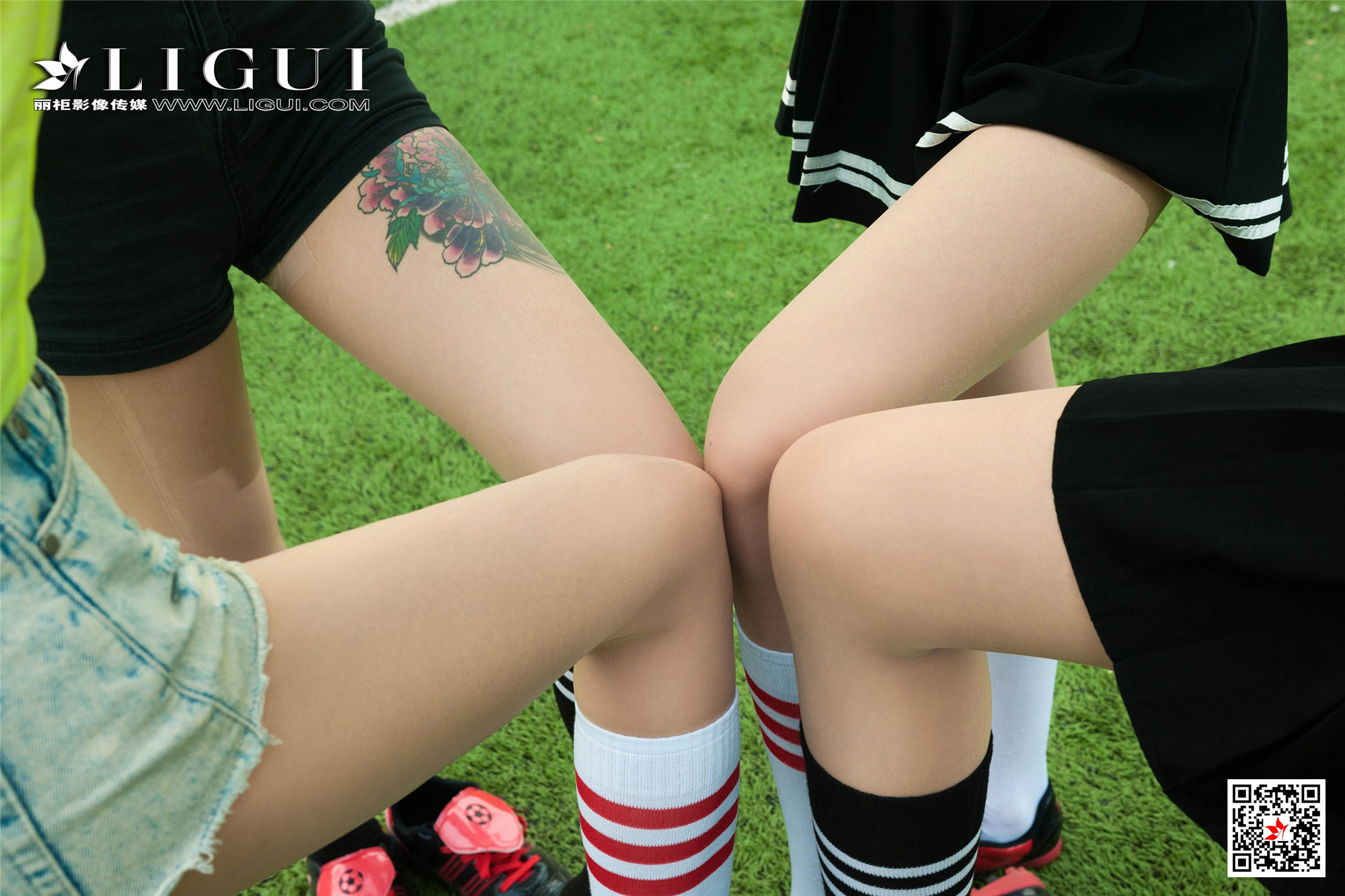 Foot Fetish Twin Flowers 58