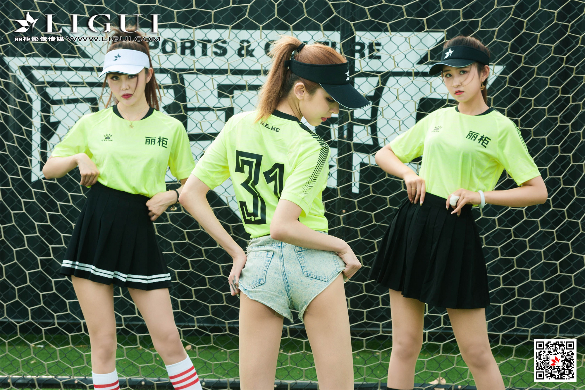 Foot Fetish Twin Flowers 58