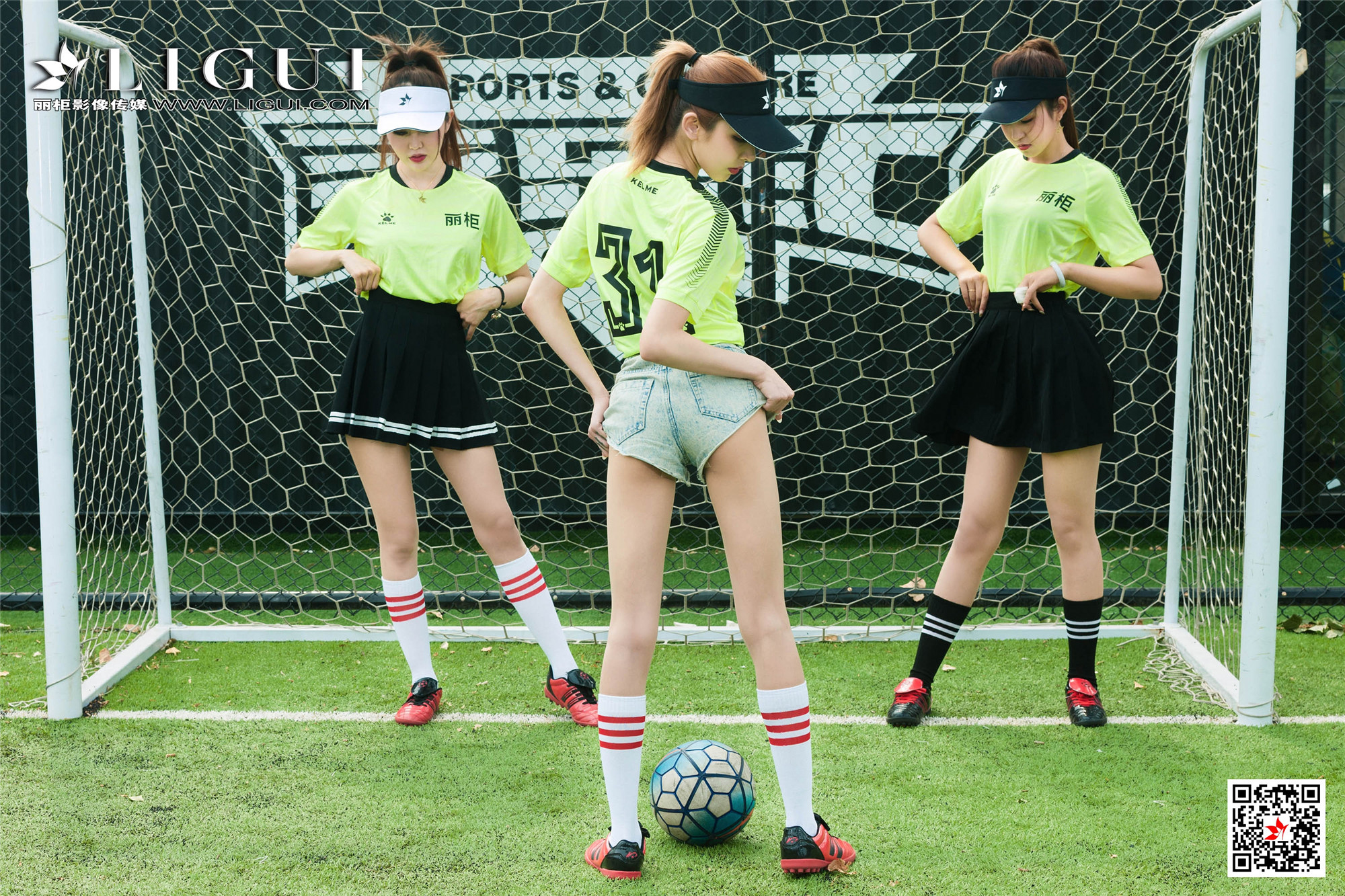 Foot Fetish Twin Flowers 58