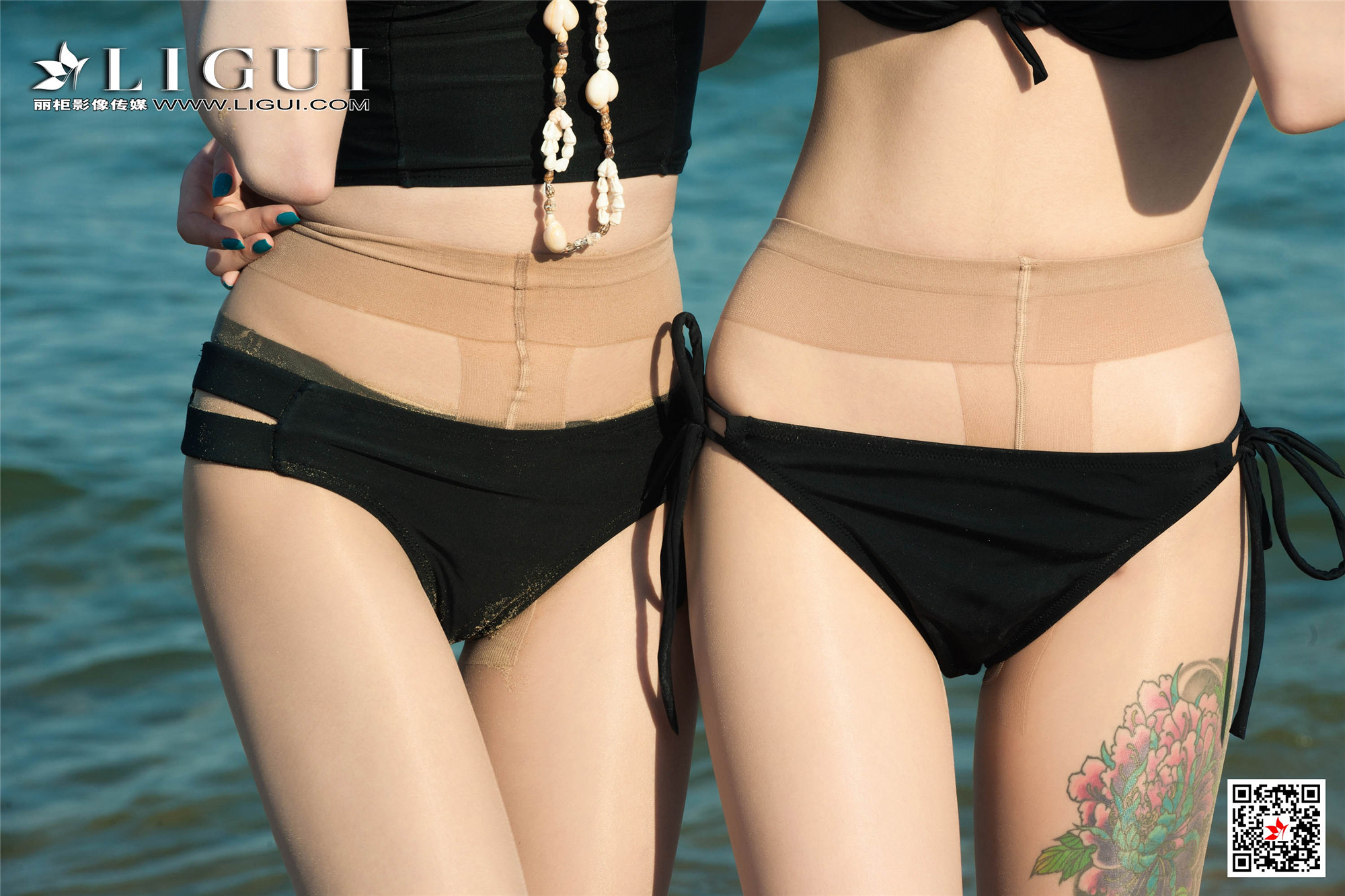 Foot Fetish Twin Flowers 59