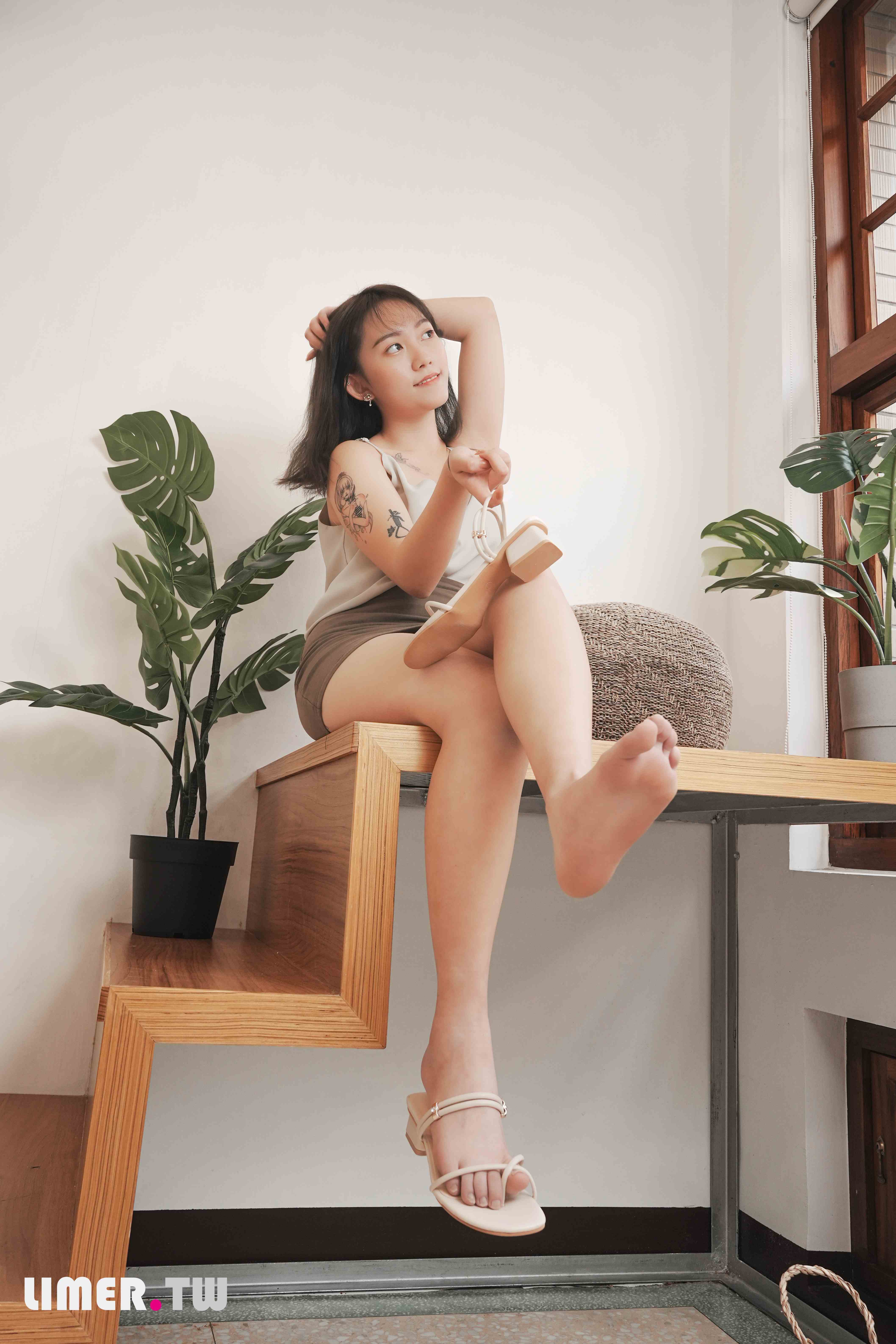 China Beauty Legs and feet 623