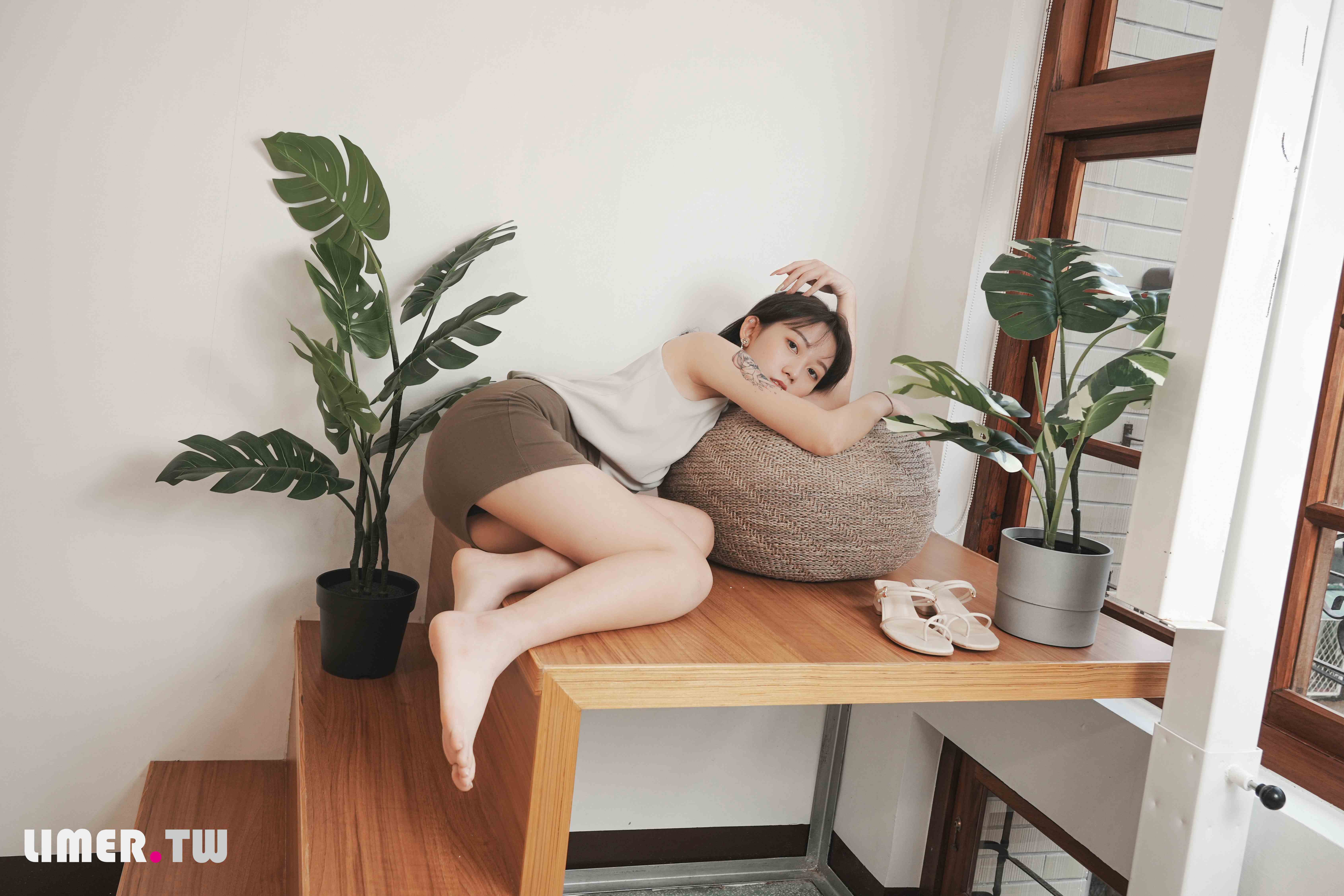 China Beauty Legs and feet 623