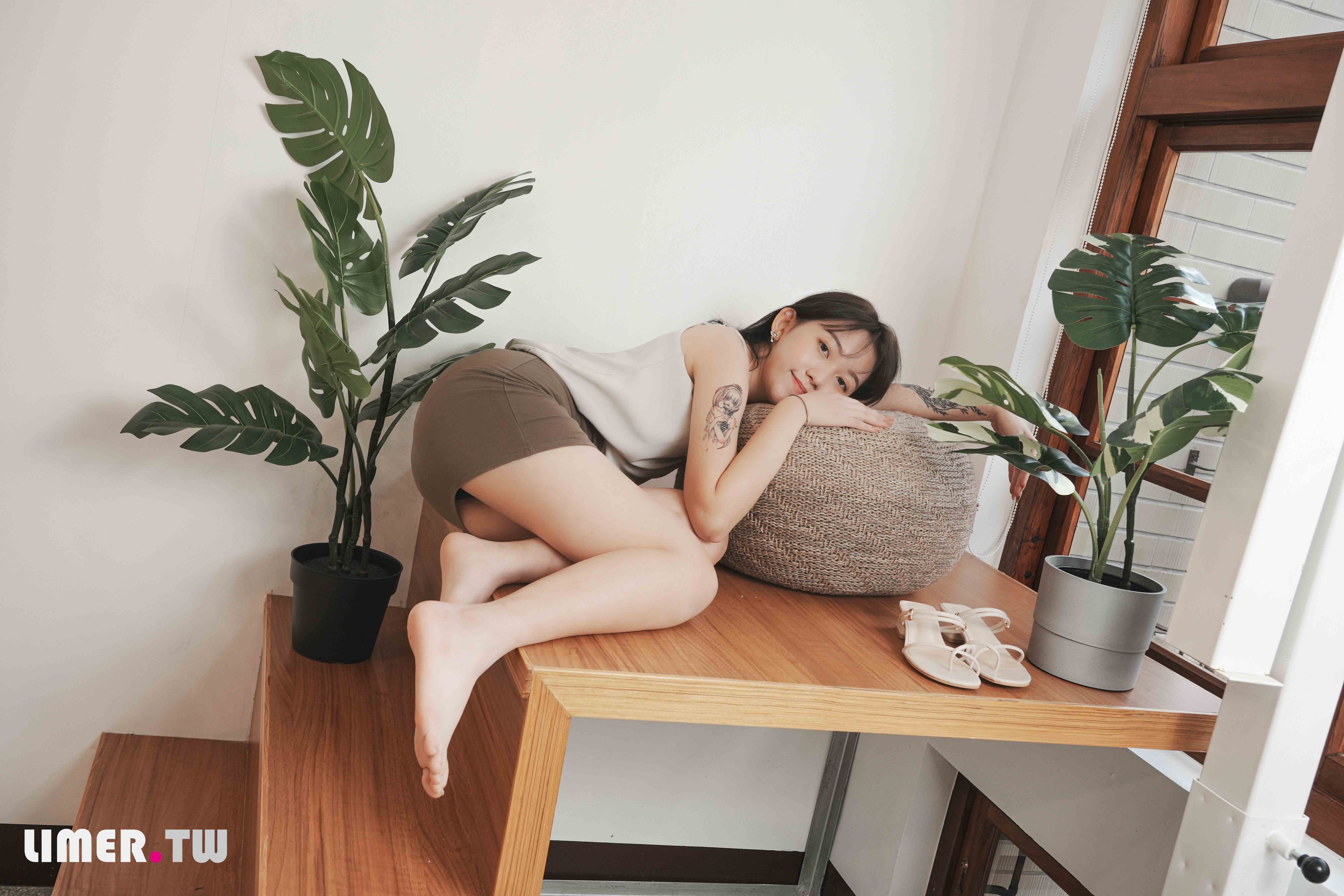 China Beauty Legs and feet 623