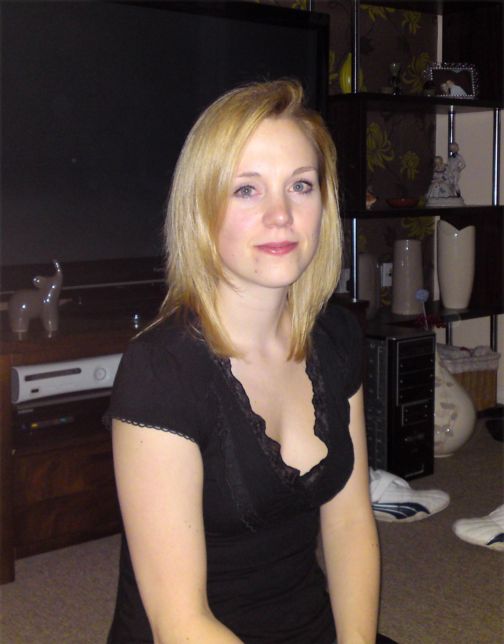 UK Mum Carrie Expsed