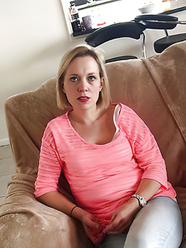 UK Mum Carrie Expsed