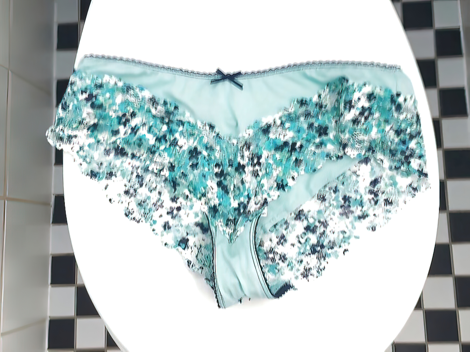 UK Mum Carrie Expsed